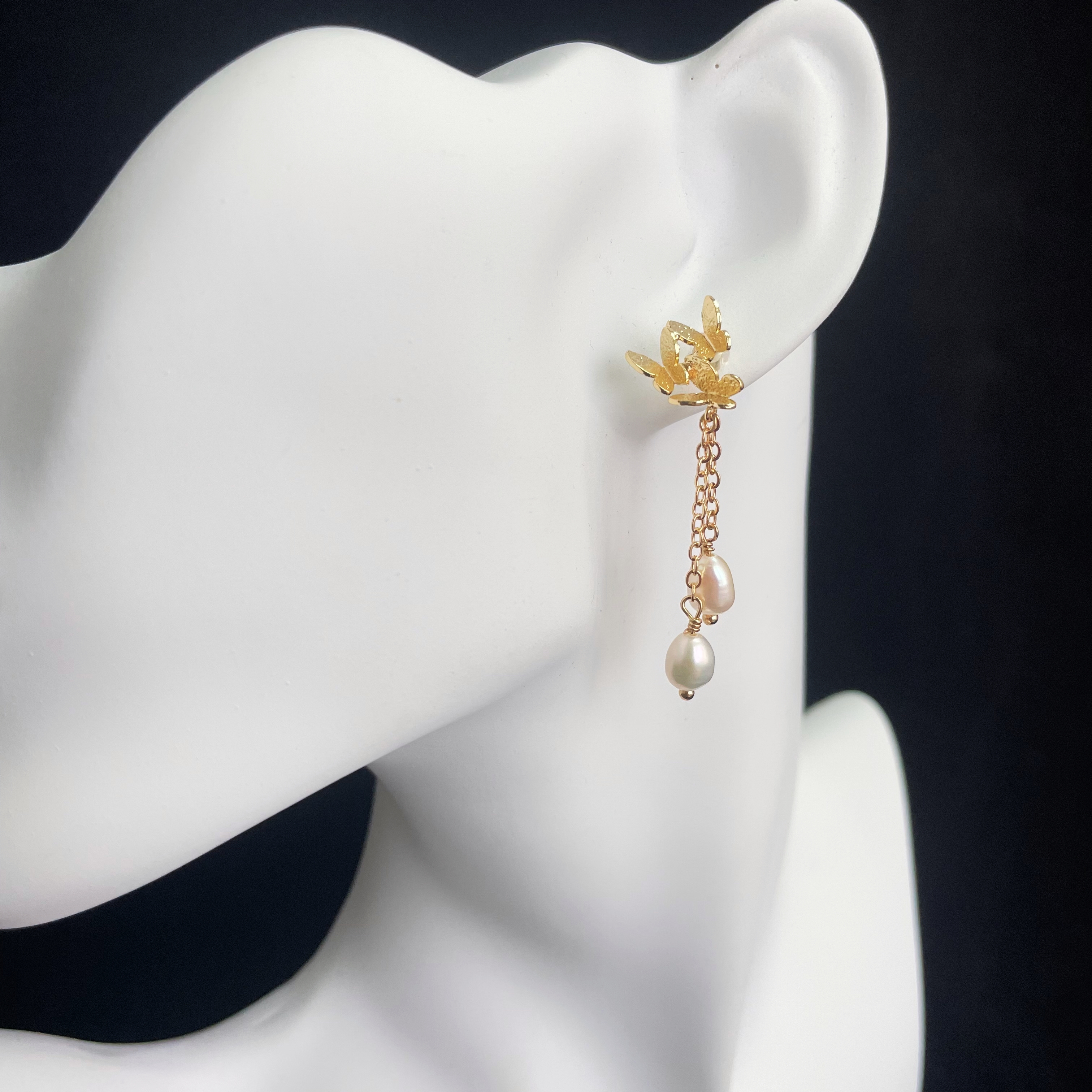  Butterflies with Pearl Earrings