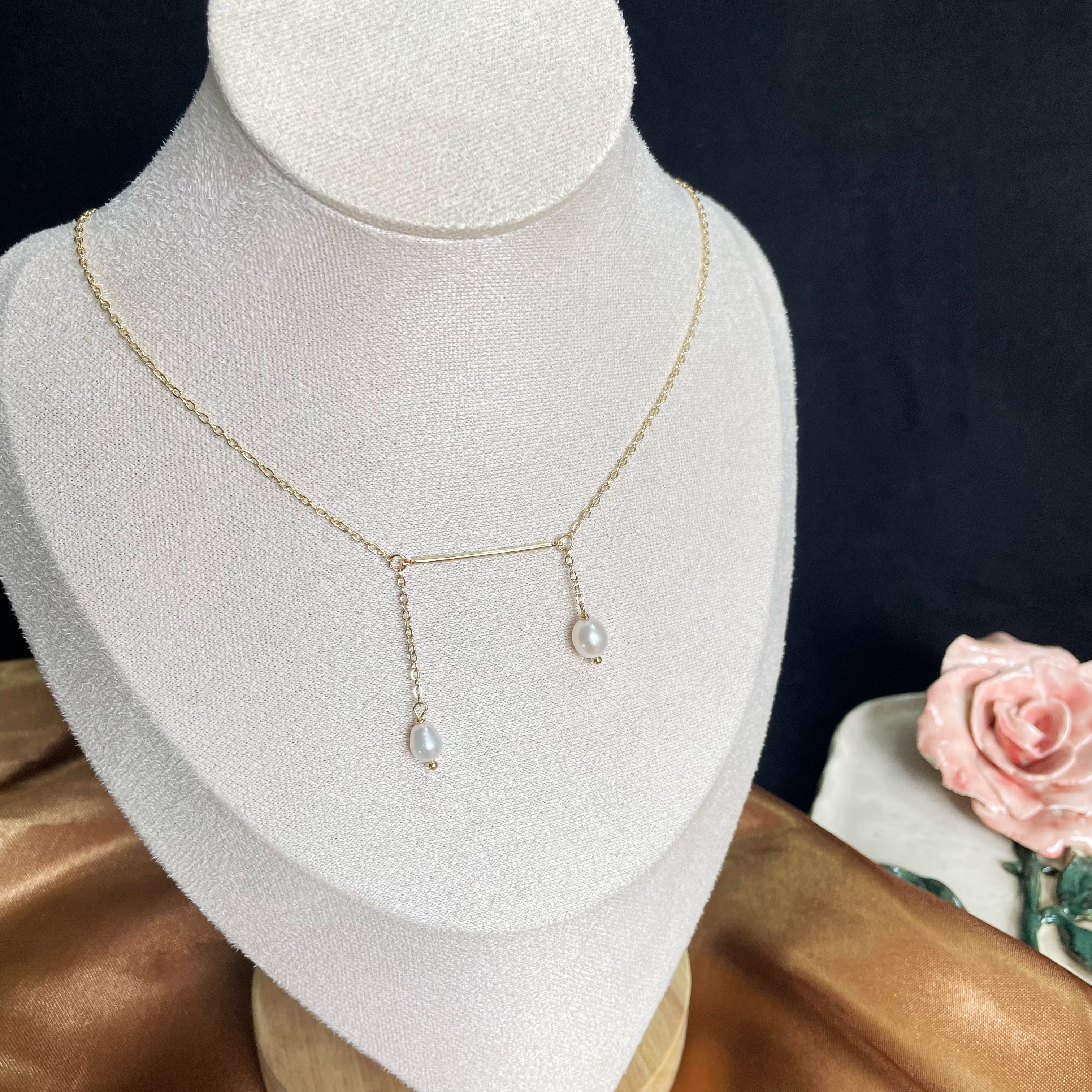 Elegance in Motion - Lever-Center Necklace with Dual Hanging Pearls
