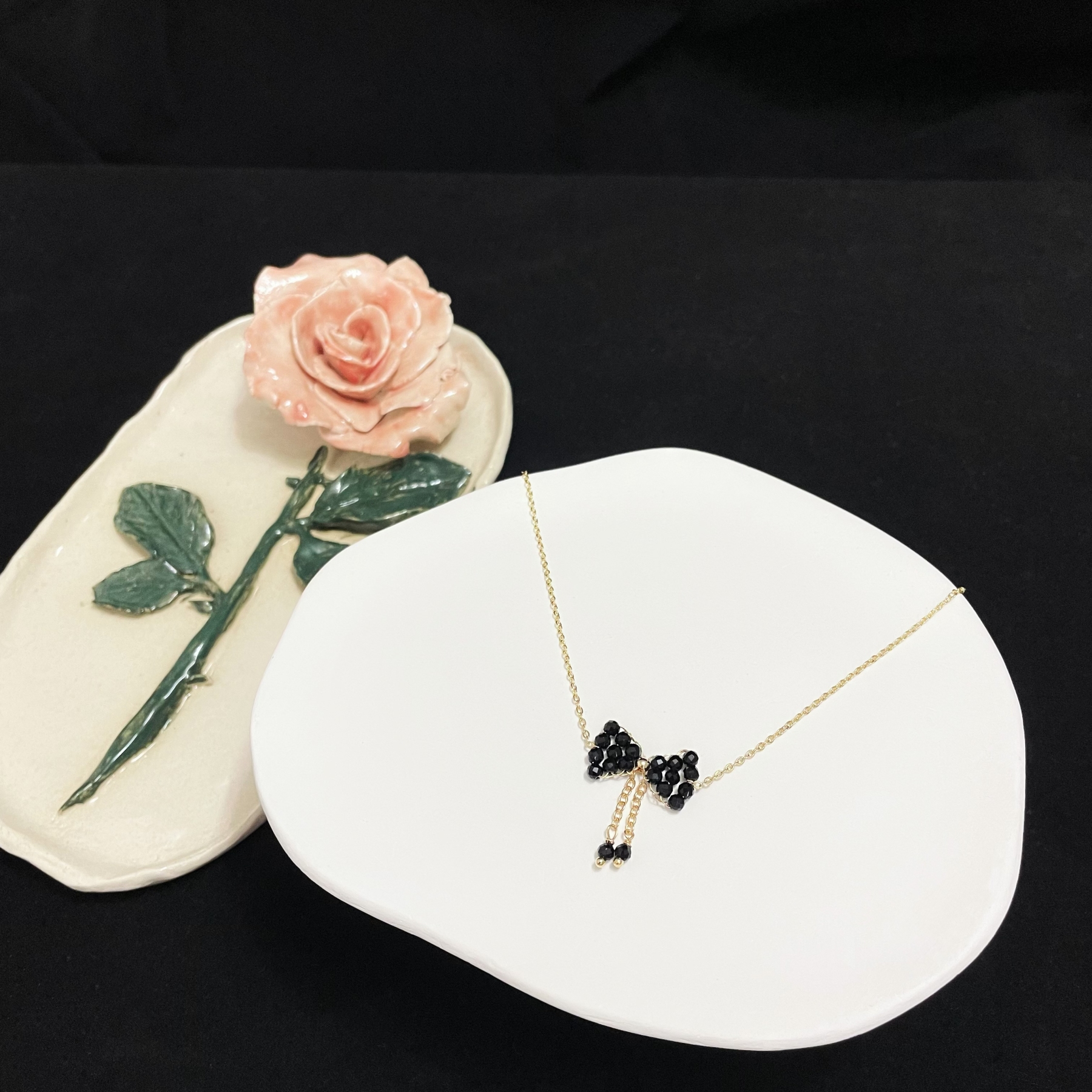 Charming Woven Black Spinel Bow Necklace