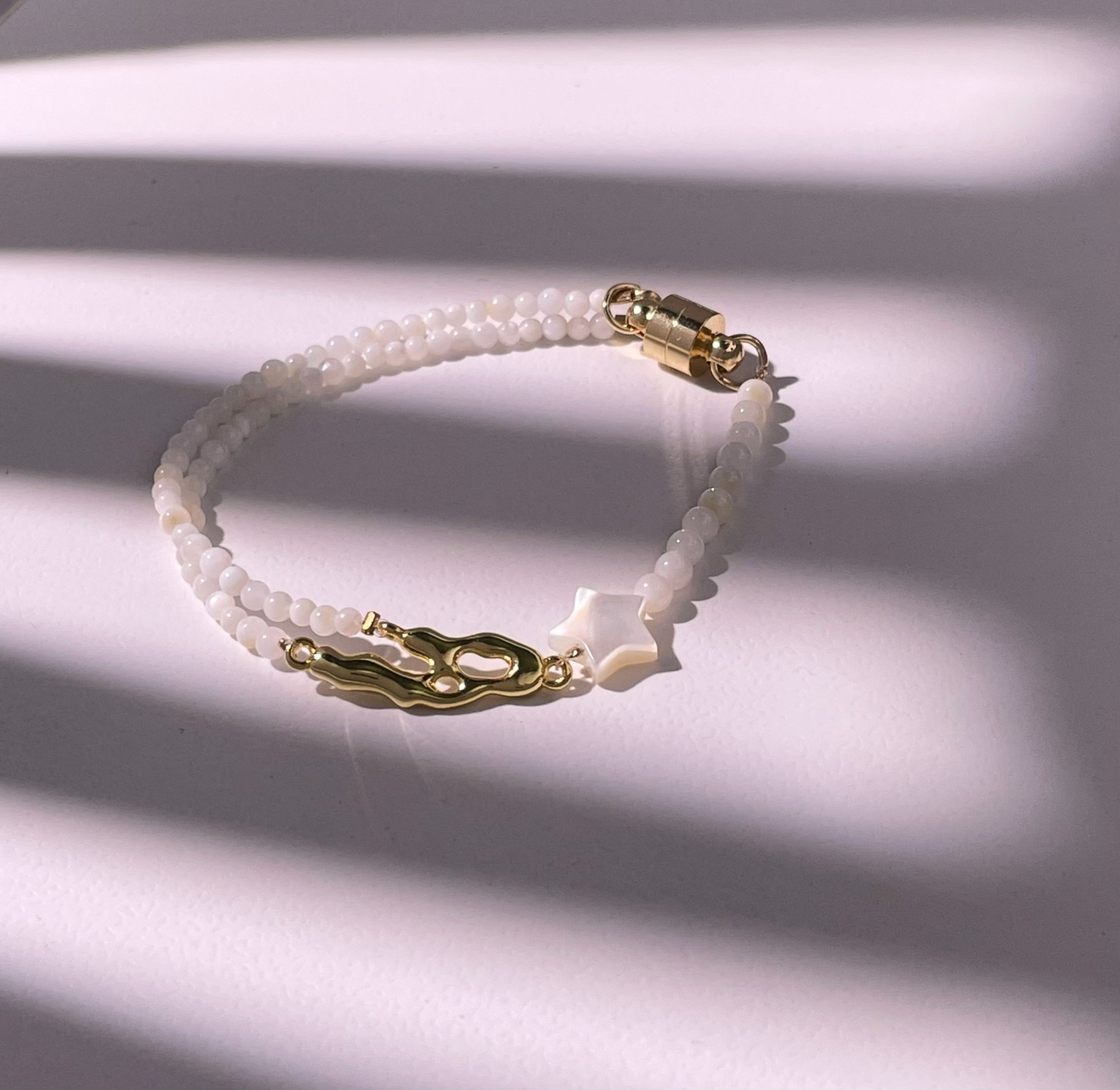 Asymmetric Mother-of-Pearl Beads Bracelet with Star Charm