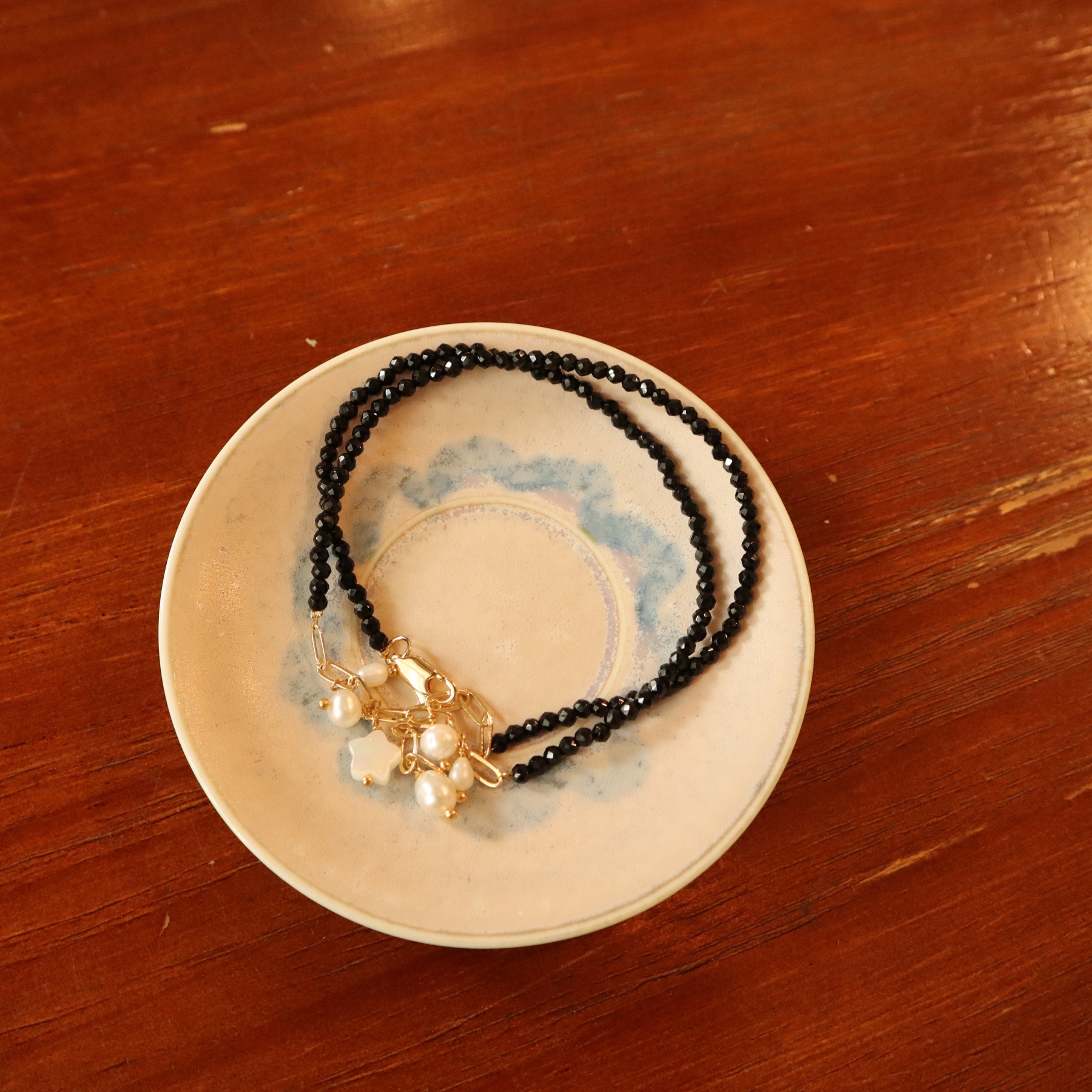 Elegant Black Spinel Faced Beads Necklace with Mother-of-Pearl Star and Pearls