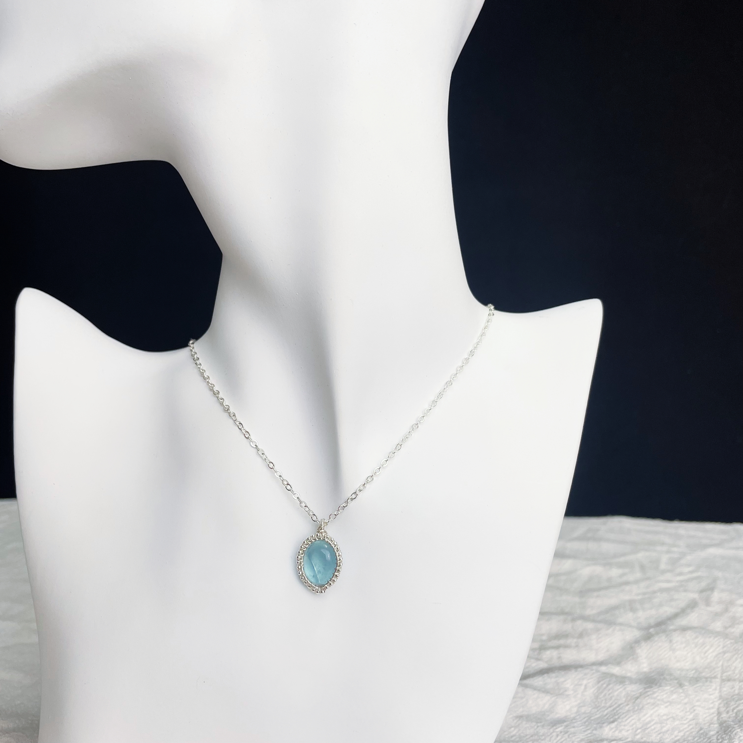 Oval Aquamarine Necklace