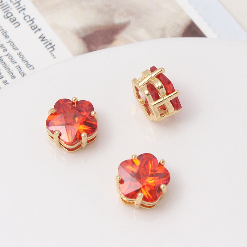 10mm Colored Zircon Claw Inlaid with Plum Flower Spacer Bead