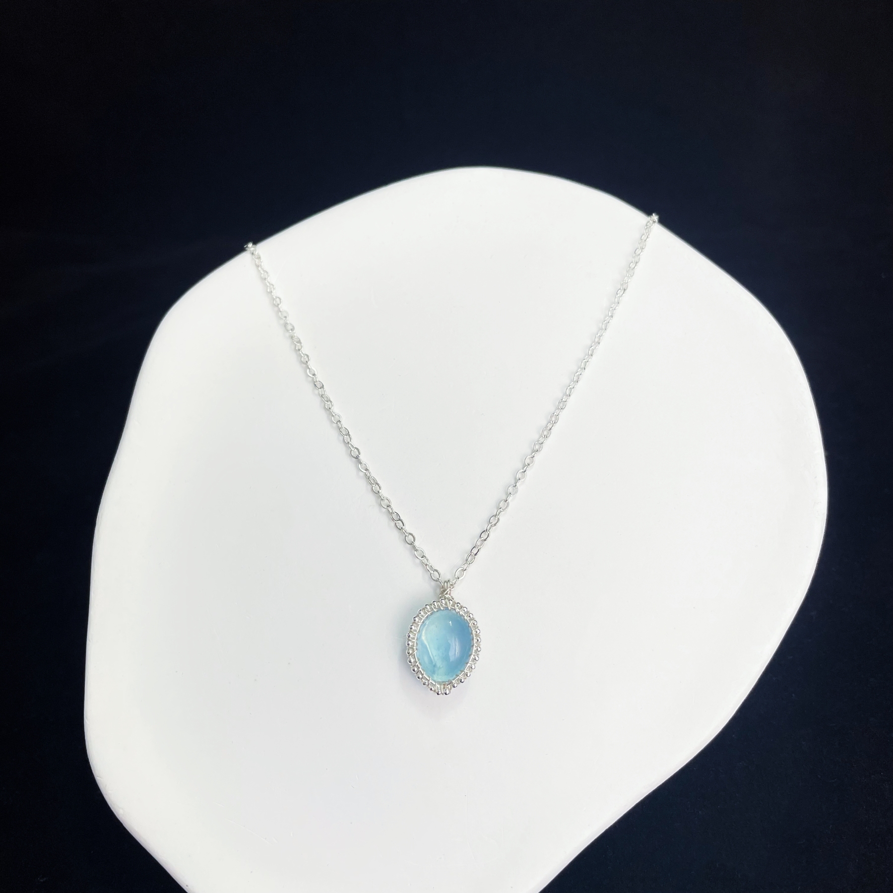 Oval Aquamarine Necklace