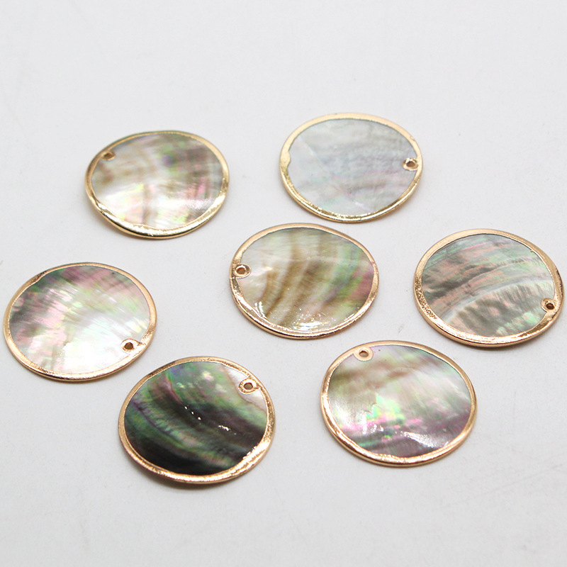 Geometric Flat Shell Pendant Covered with Gold Rim