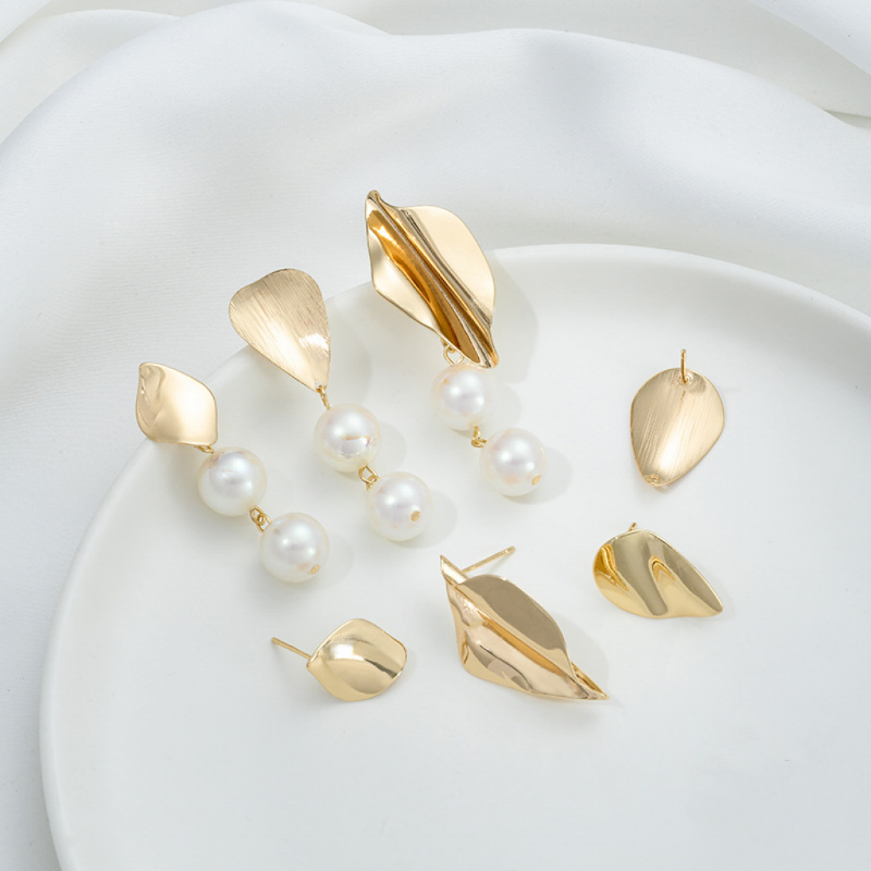 14k Gold Plated Leaf Shaped Earring Studs Accessory