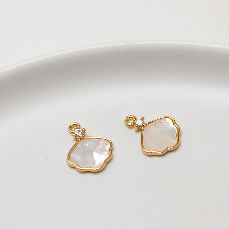 Natural White and Black Shell Inlaid Pendant Jewelry Charms