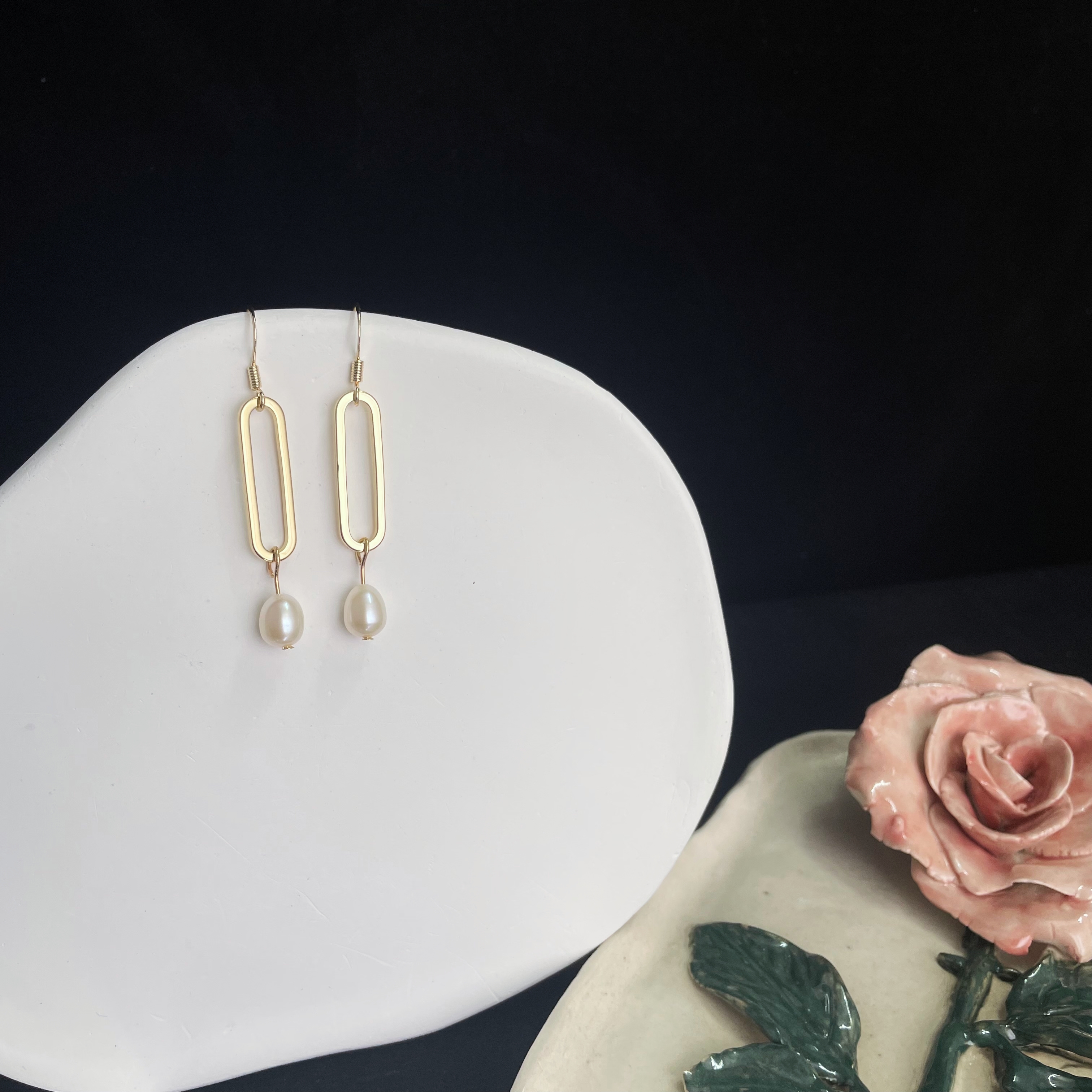 Simple Pearls Earrings Rectangular Frame Earrings