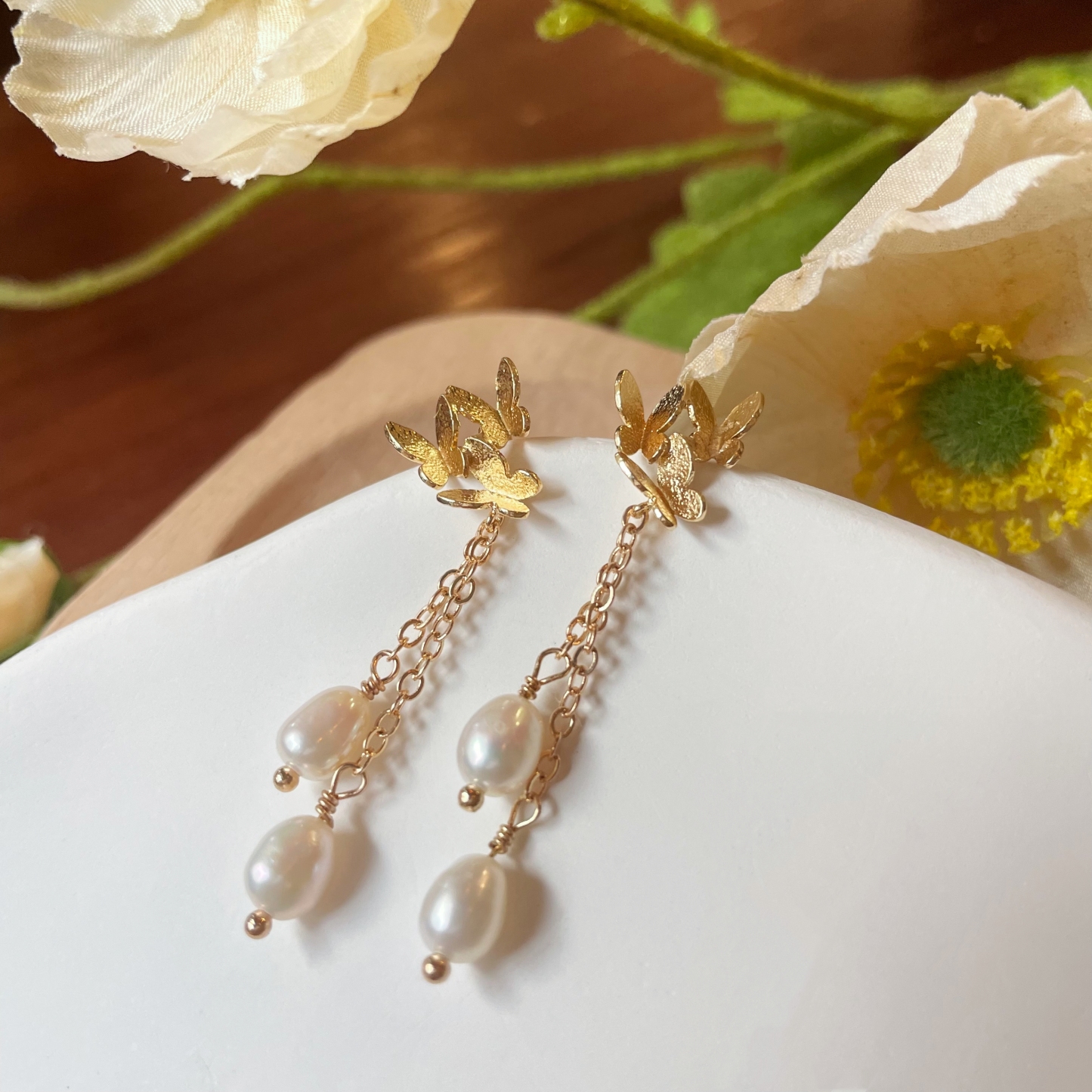  Butterflies with Pearl Earrings