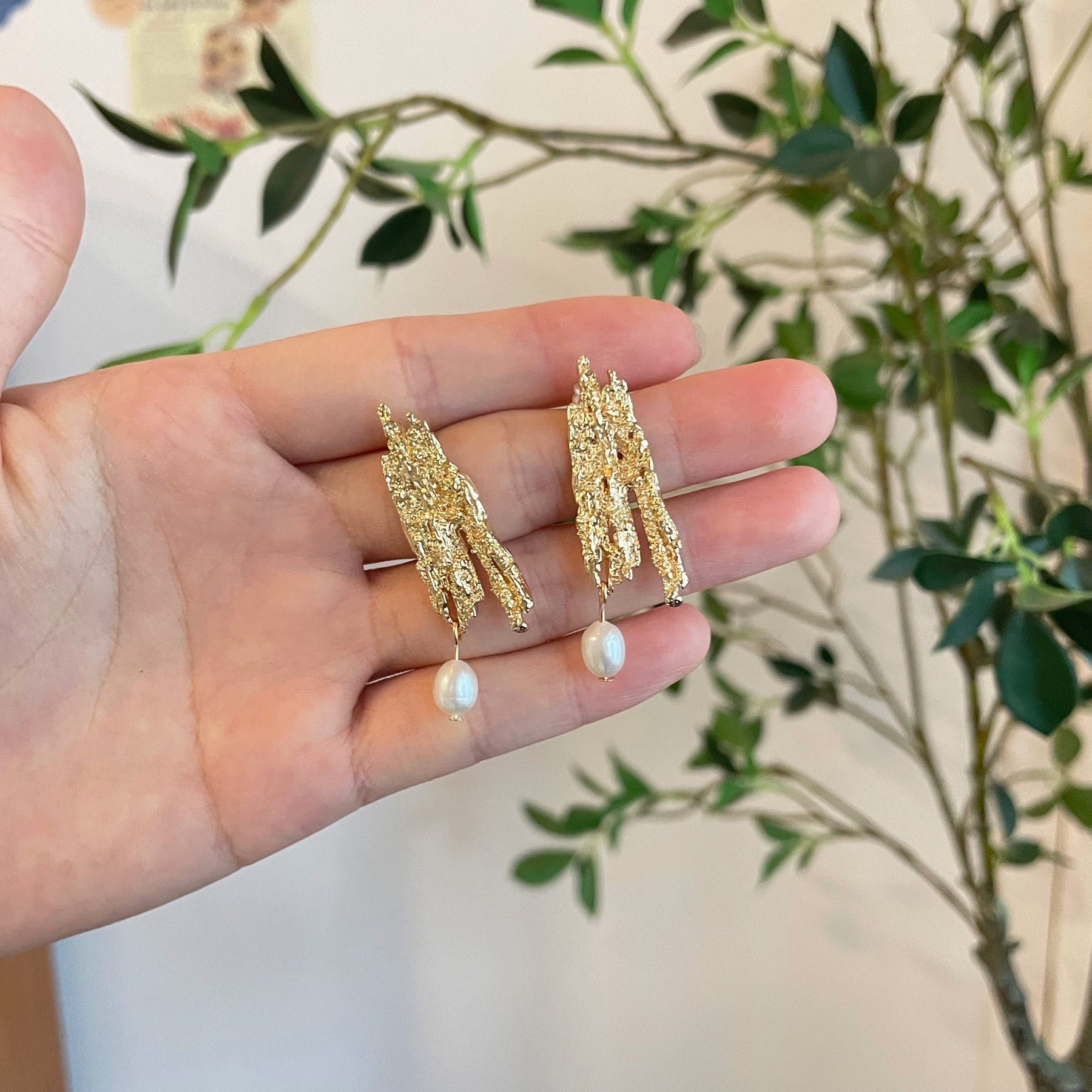 Tree-Trunk Texture Freshwater Pearl Drop Earrings