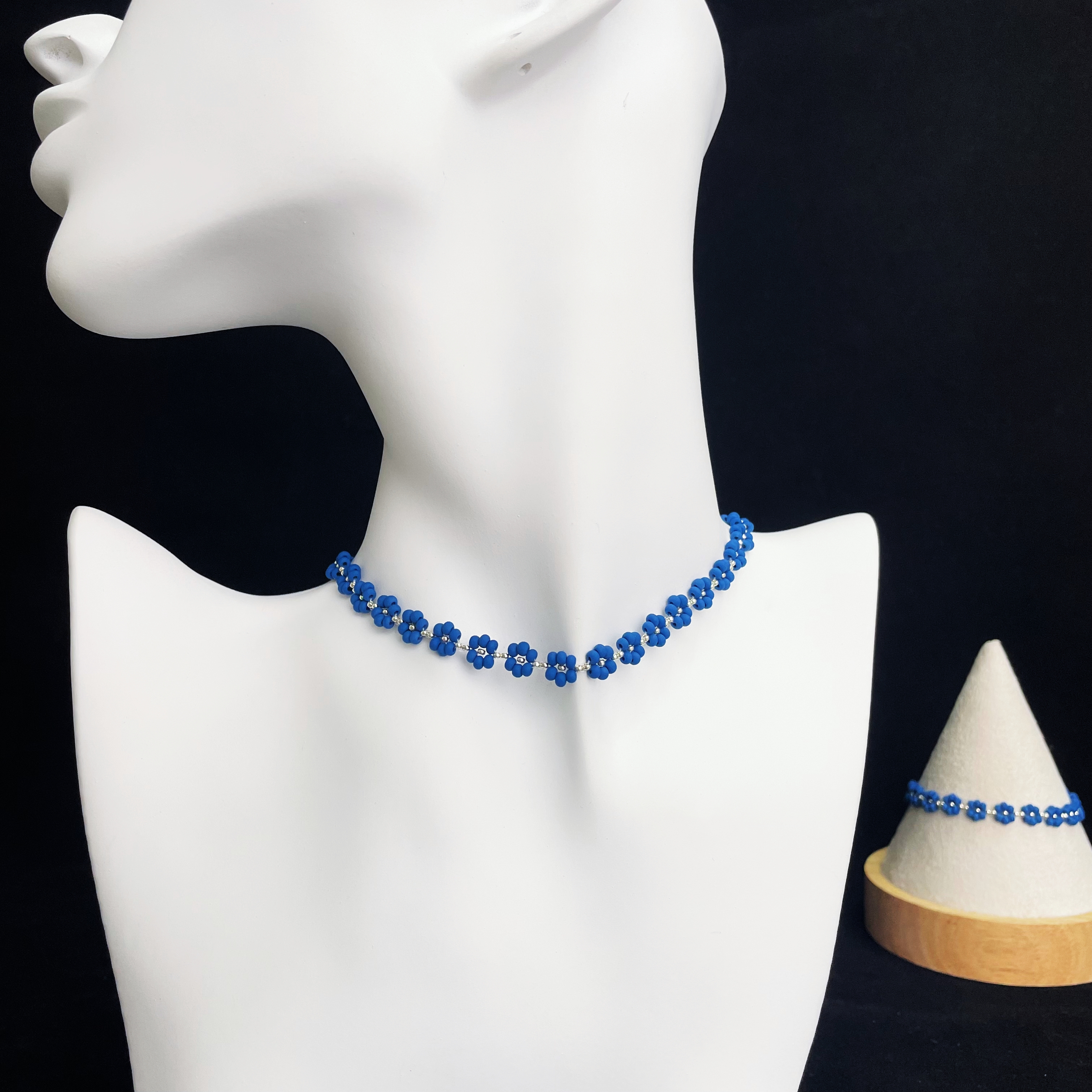 Royal Blue Velvet Bead Flowers Choker