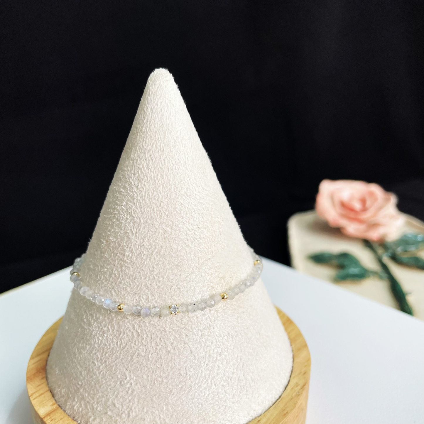 Handcrafted Dainty Thin Labradorite Faced Beads Bracelet