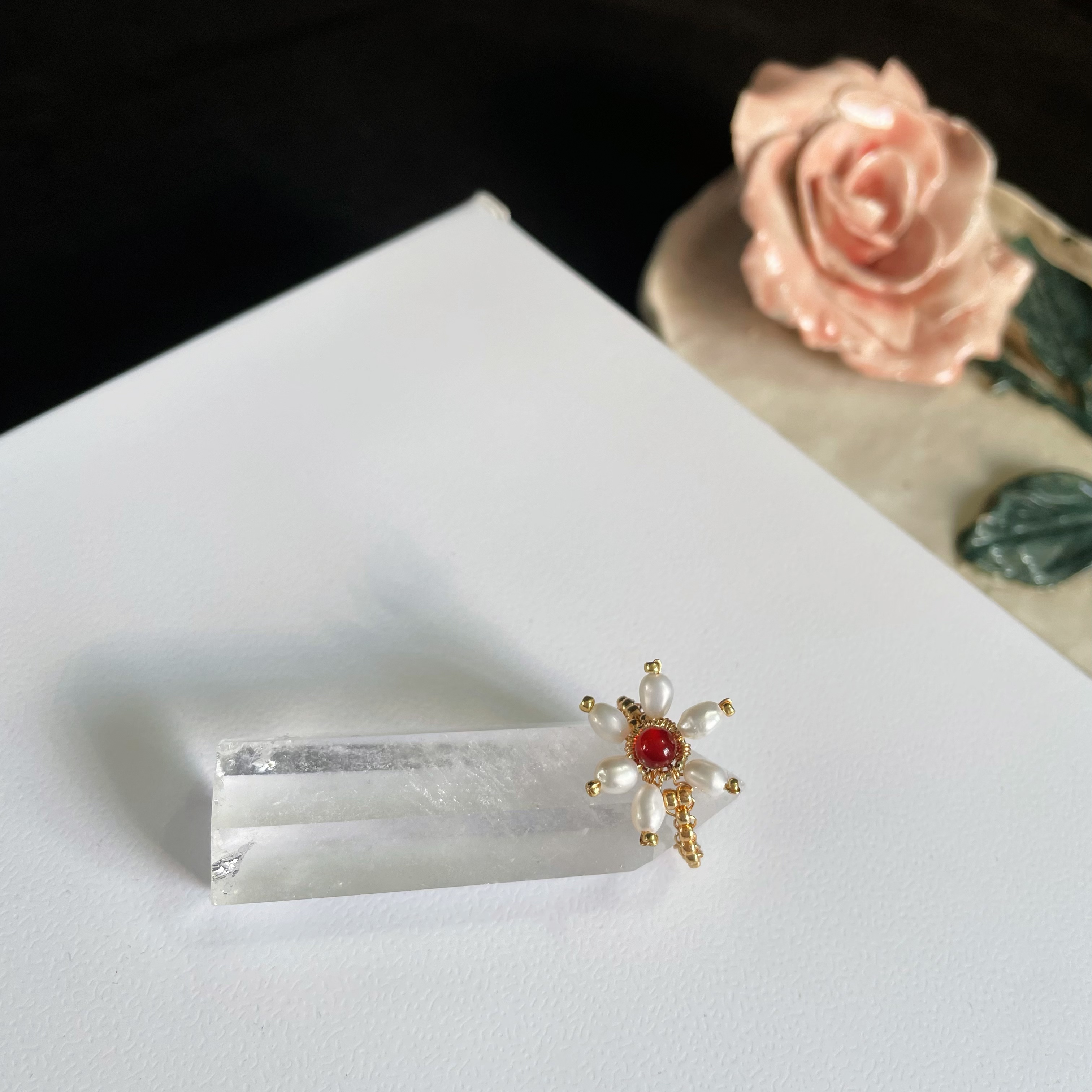 Six Petals Pearls Flower Ring with Red Agate Core 