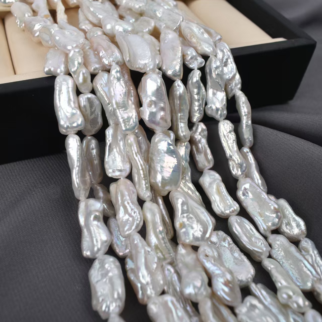 Natural Freshwater Biwa Pearl with Natural Grain