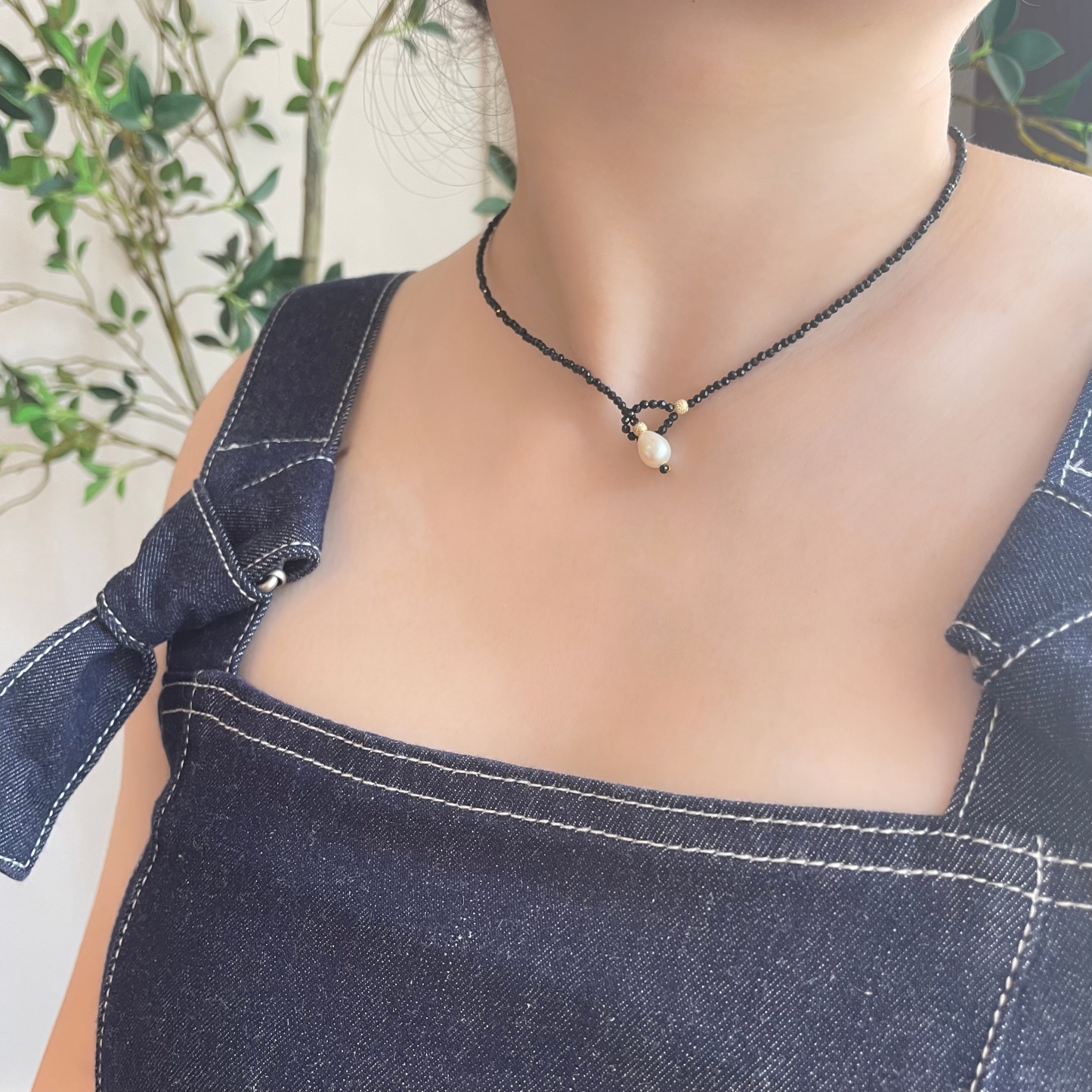 Elegant Black Spinel and Pearl Necklace with Adjustable Length