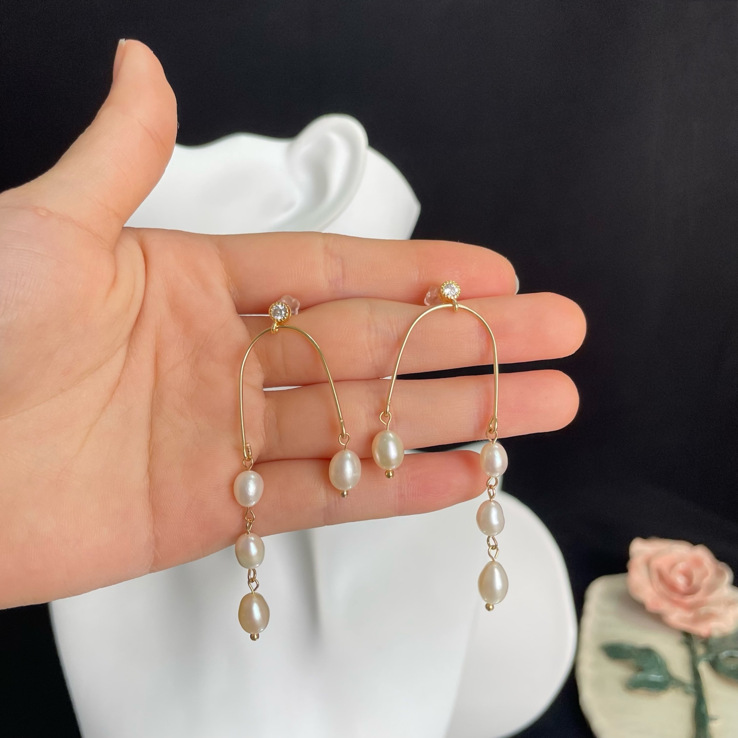 Pearl Drop Earrings with Inverted U-Shaped Frame