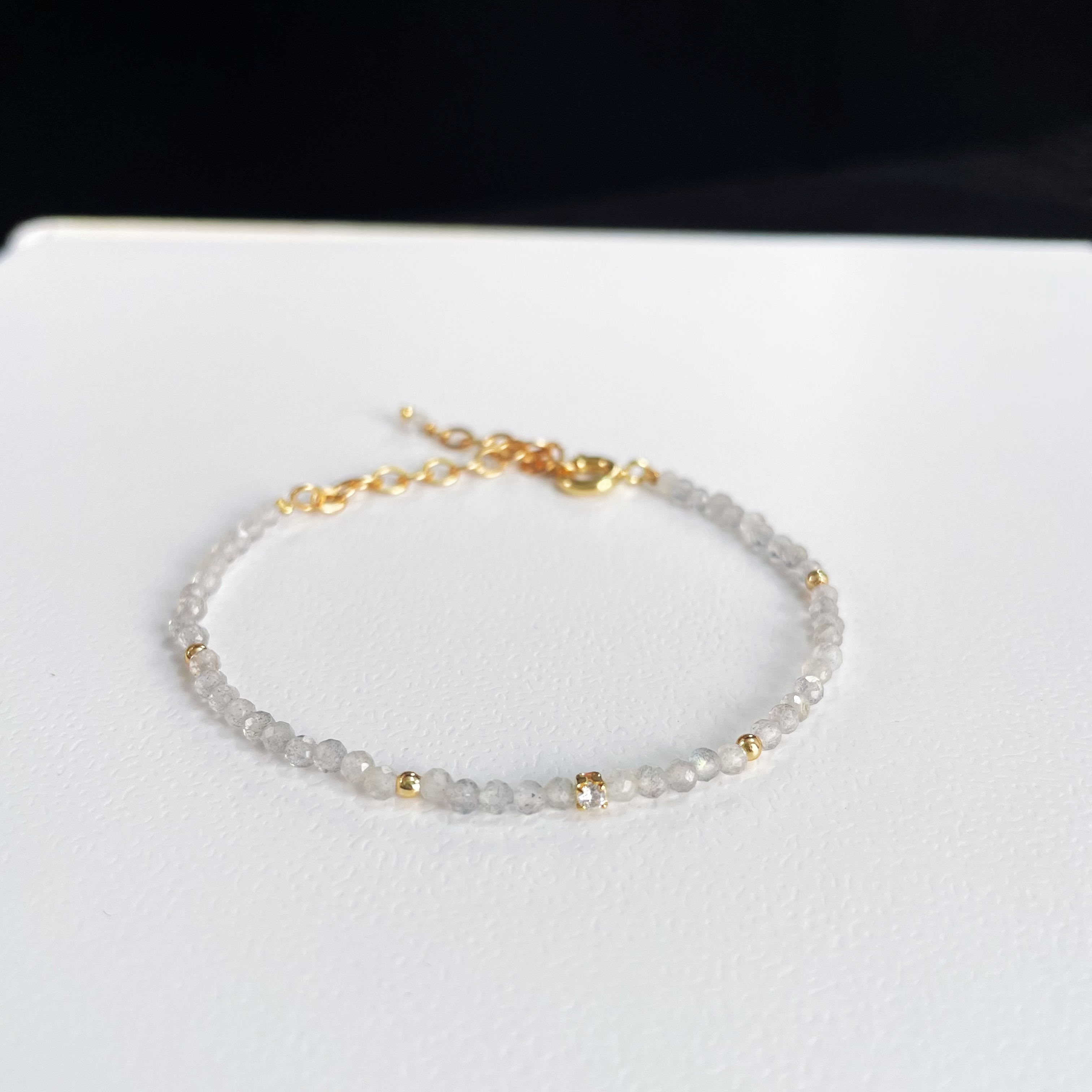 Handcrafted Dainty Thin Labradorite Faced Beads Bracelet