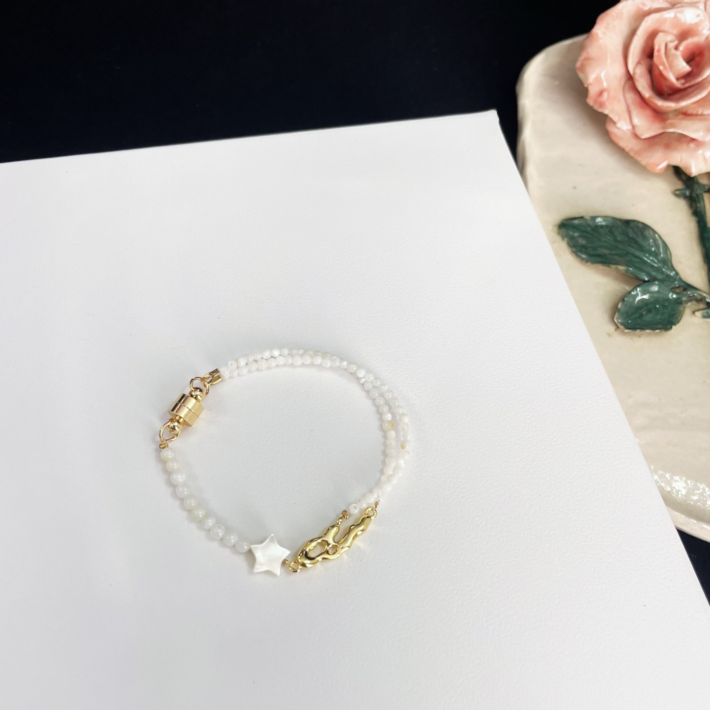 Asymmetric Mother-of-Pearl Beads Bracelet with Star Charm