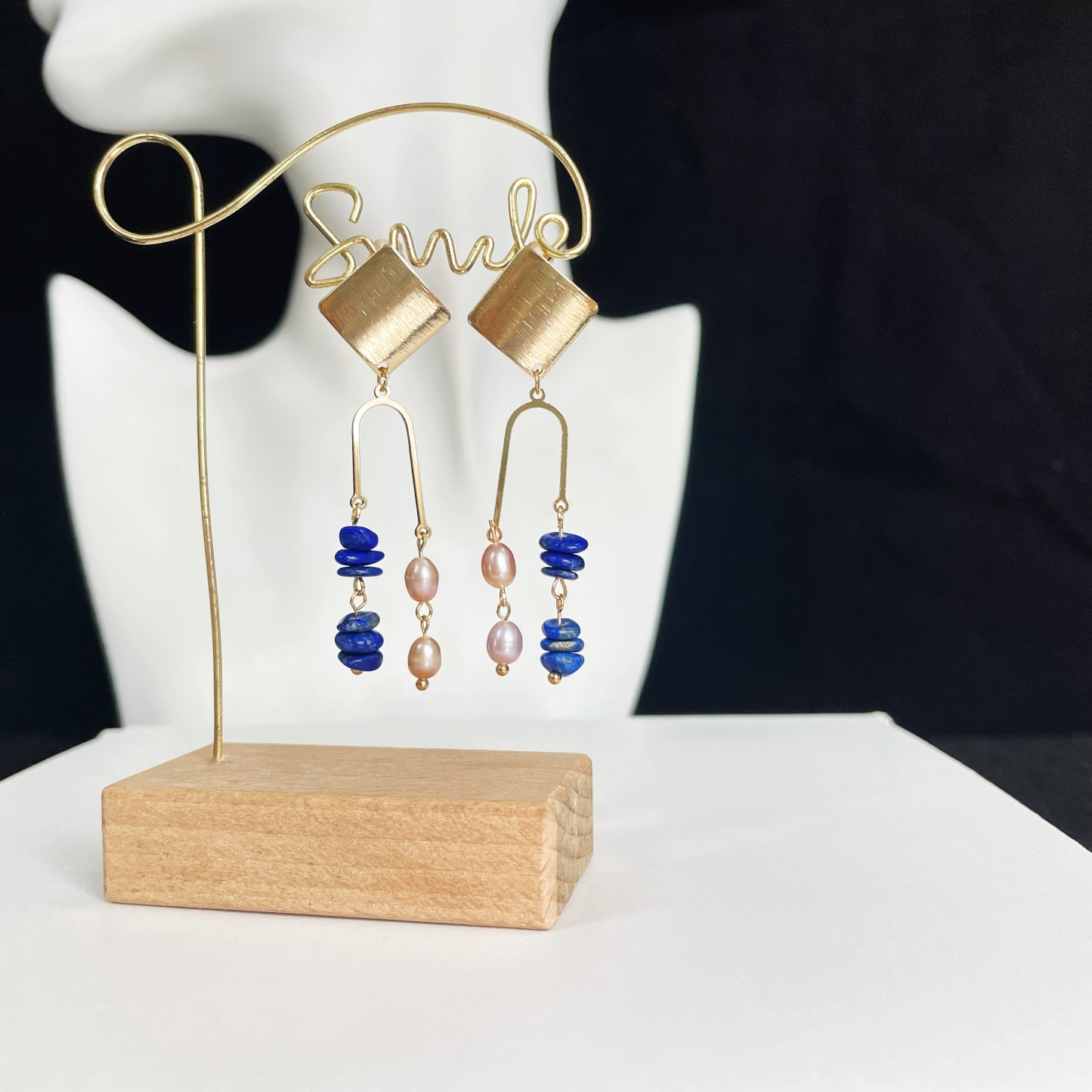 Stunning Lilac Pearls and Lapis Lazuli Earrings with Gold Diamond Square