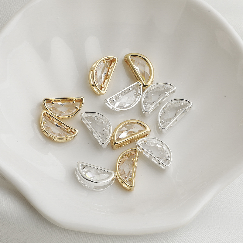 15*7.5*5.8mm Half Moon Zirconia Inlaid Spacer Bead