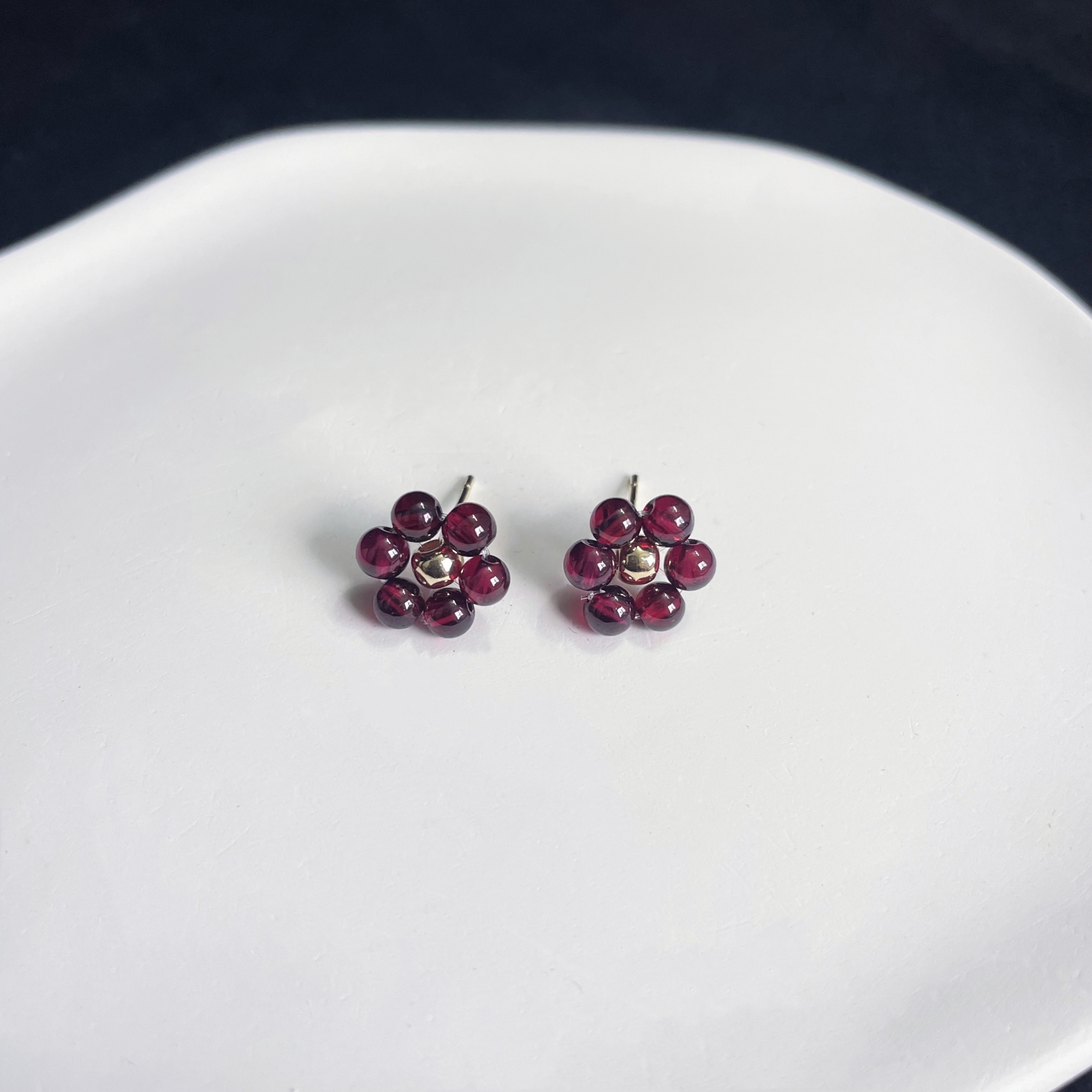 Garnet Blossoms Simple Ear Studs