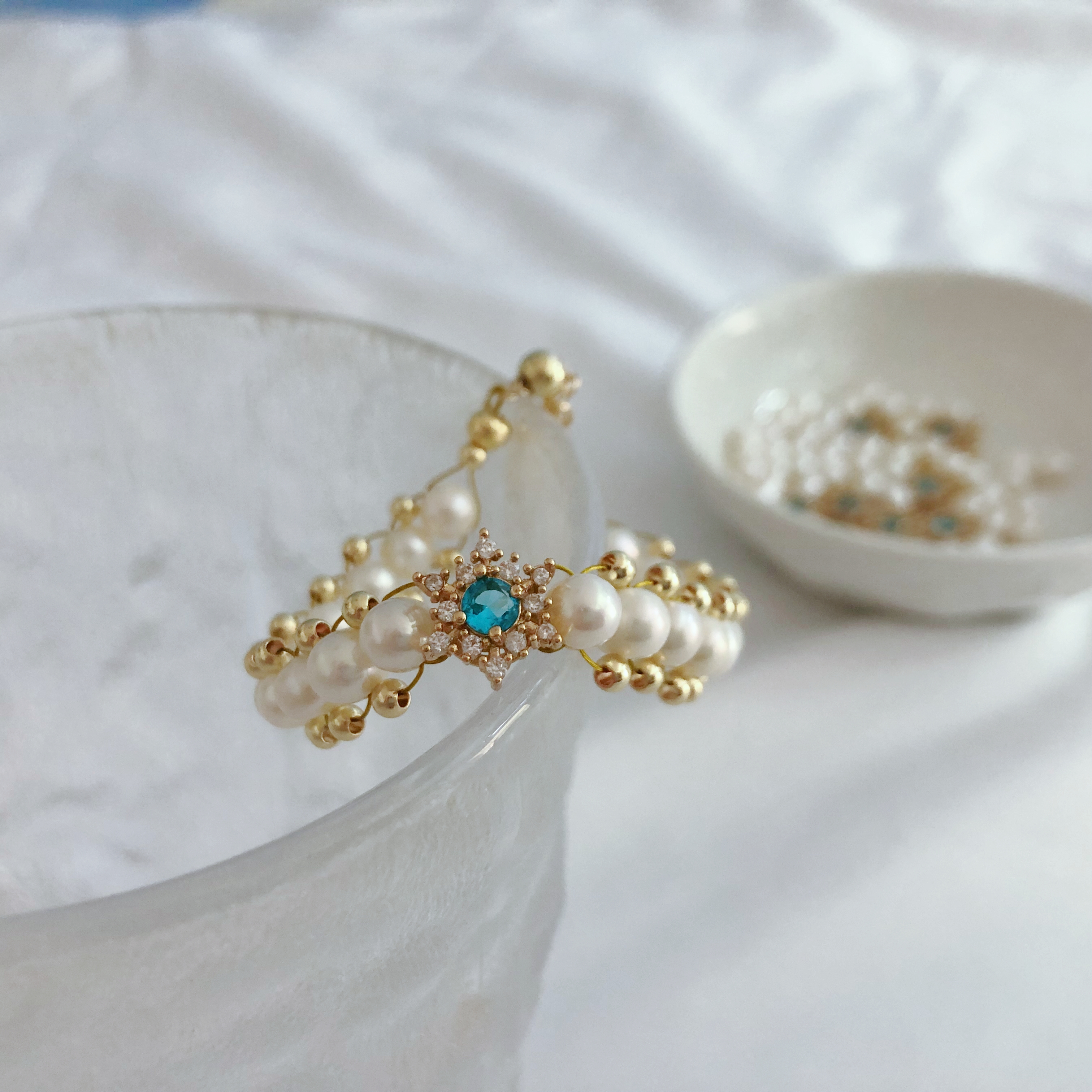 Blue Snowflake Pearl Bracelet