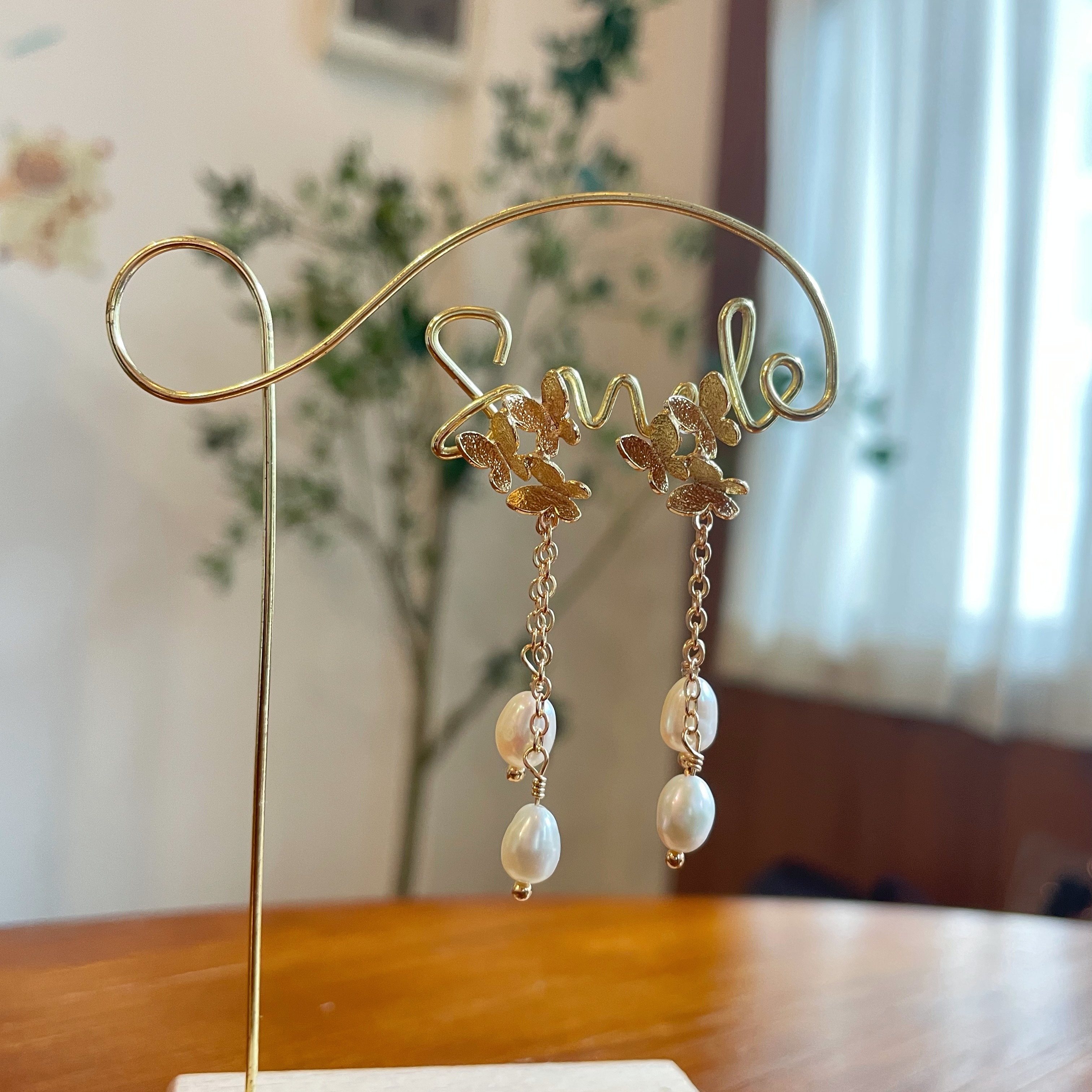  Butterflies with Pearl Earrings