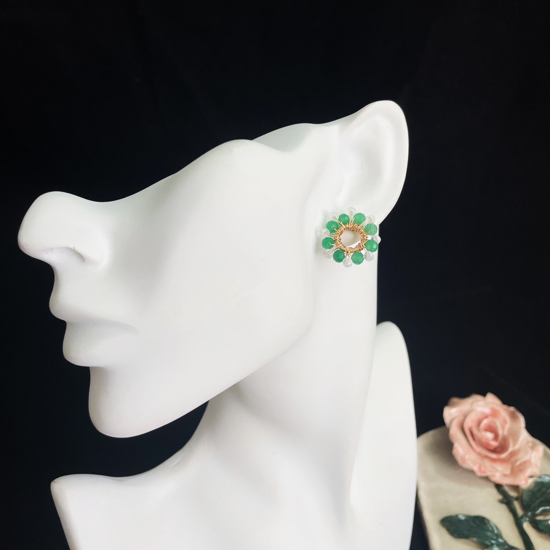 Elegant Sunflower-Inspired Ear Studs with Green Aventurine and Clear Quartz