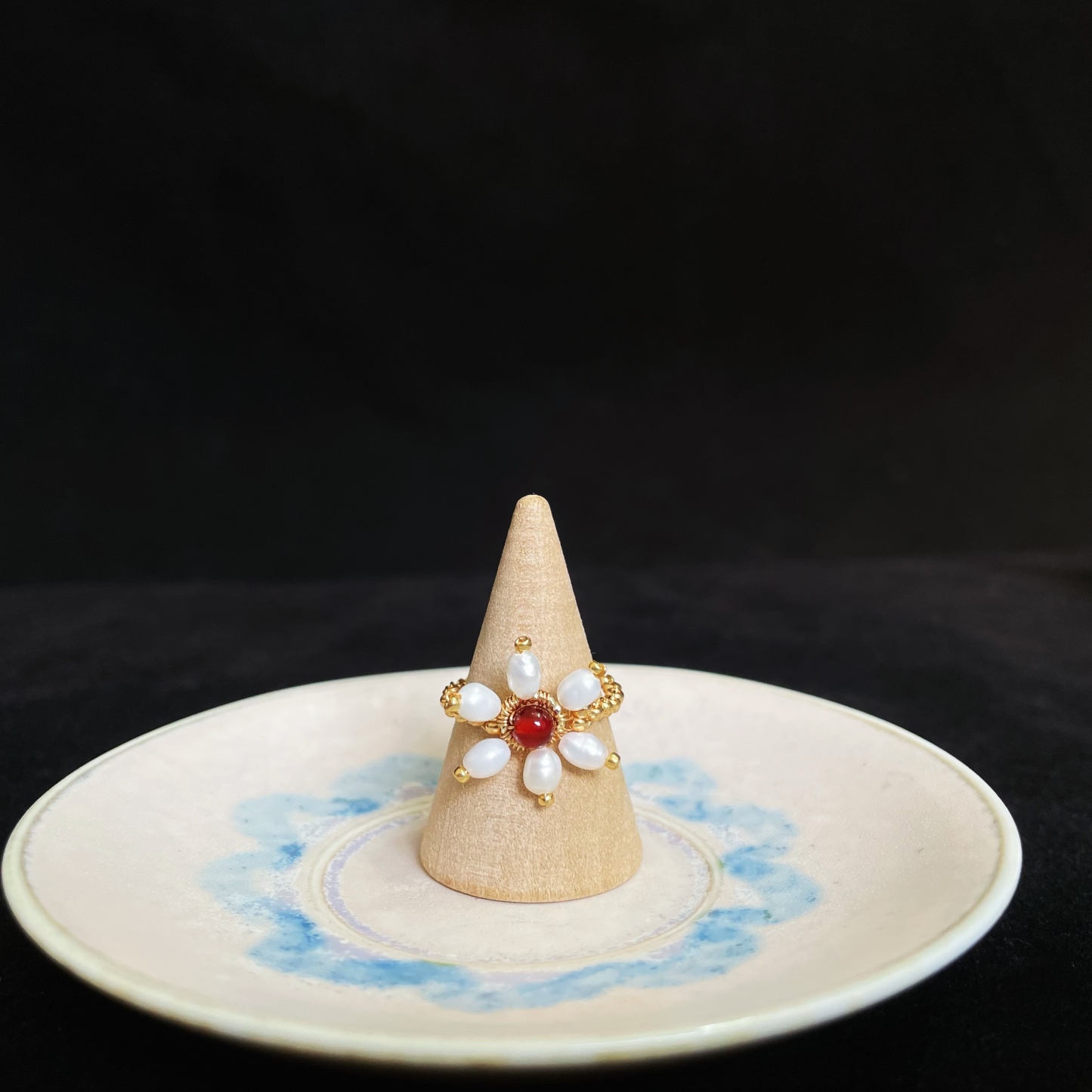 Six Petals Pearls Flower Ring with Red Agate Core 