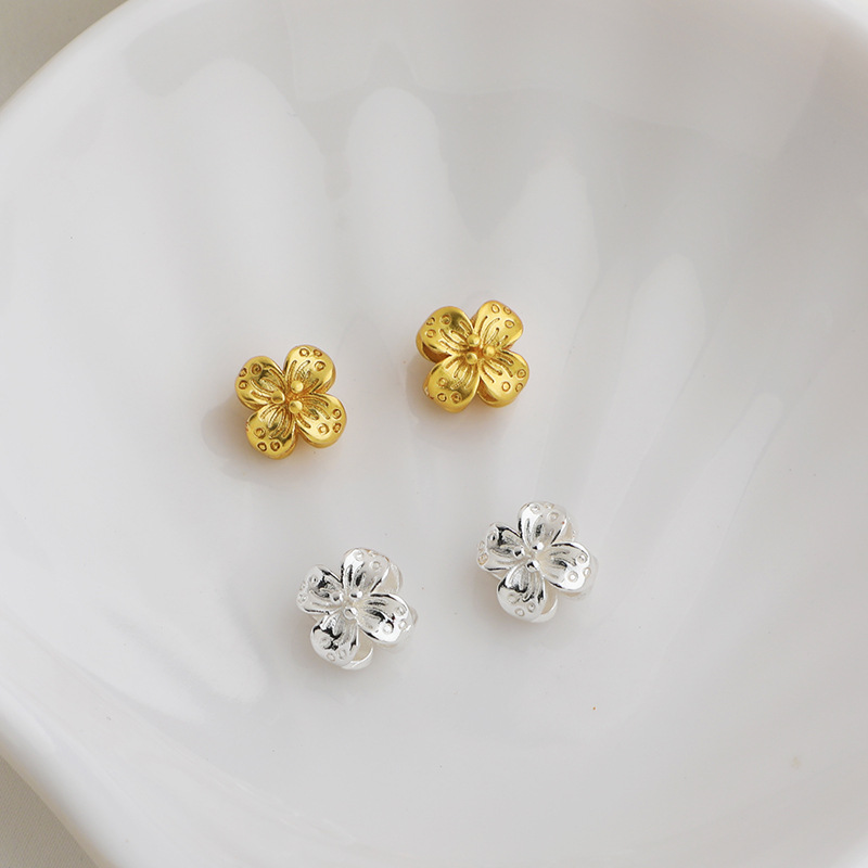 Gold Plated Copper Three-Dimensional Four-Leaf Clover Spacer Bead