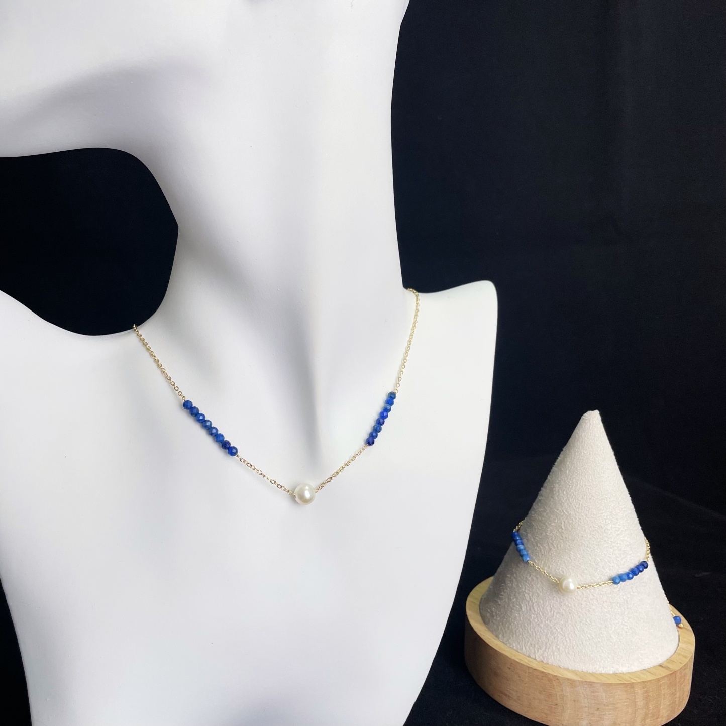 Slidable Pearl and Lapis Lazuli Beaded Necklace