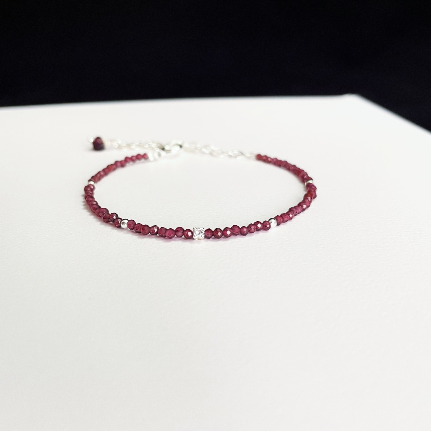  Passion & Elegance 2mm Garnet Faceted Beads Thin Bracelet