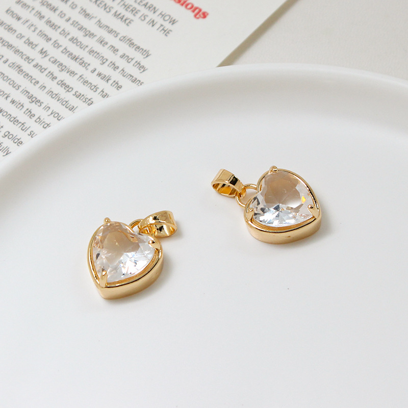 15*18mm Colored Zircon Inlaid Heart Pendant