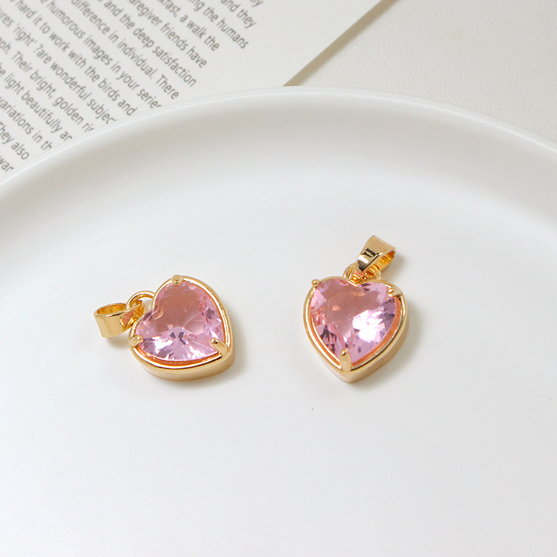 15*18mm Colored Zircon Inlaid Heart Pendant