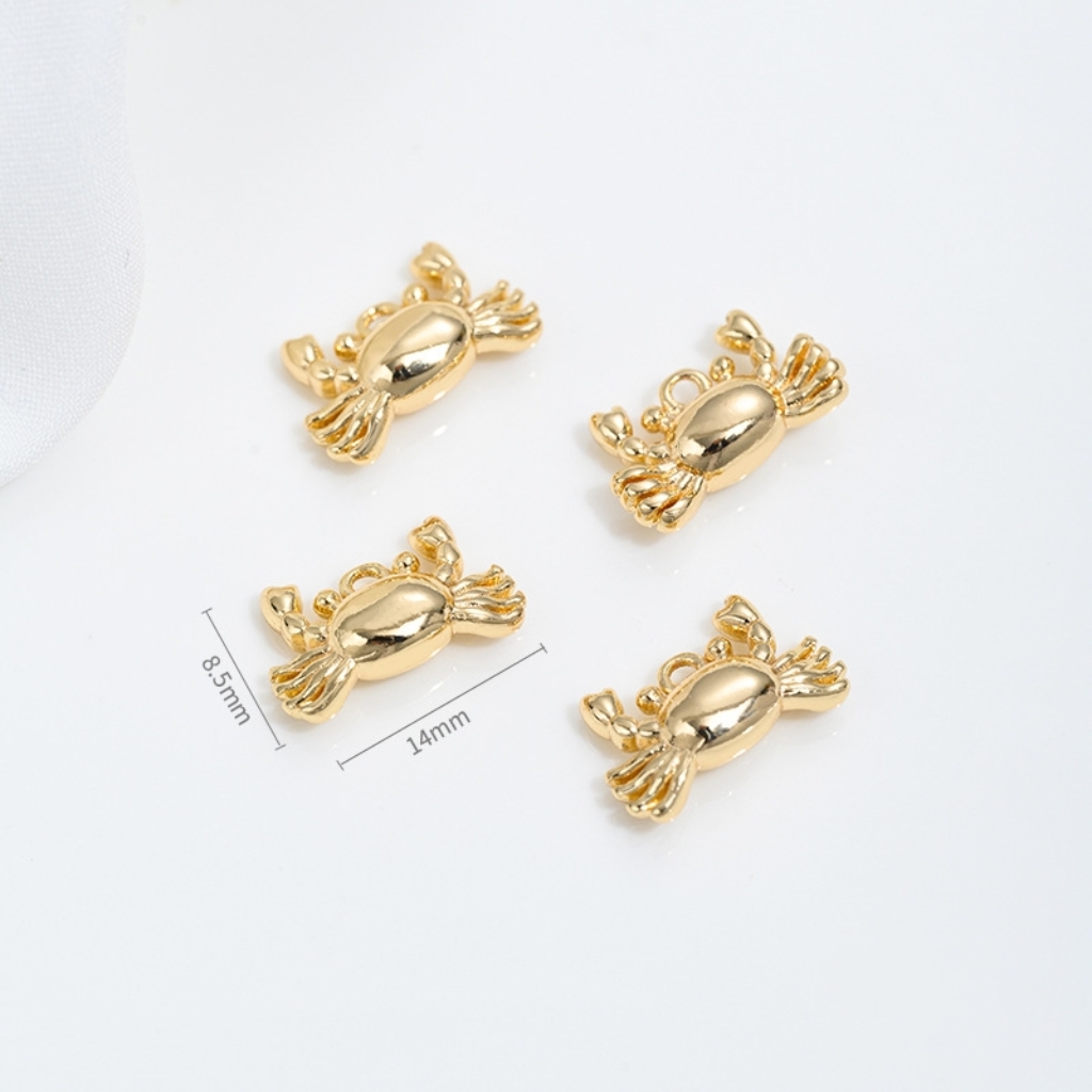 14k Gold Marine Organism Theme Charm Pendant