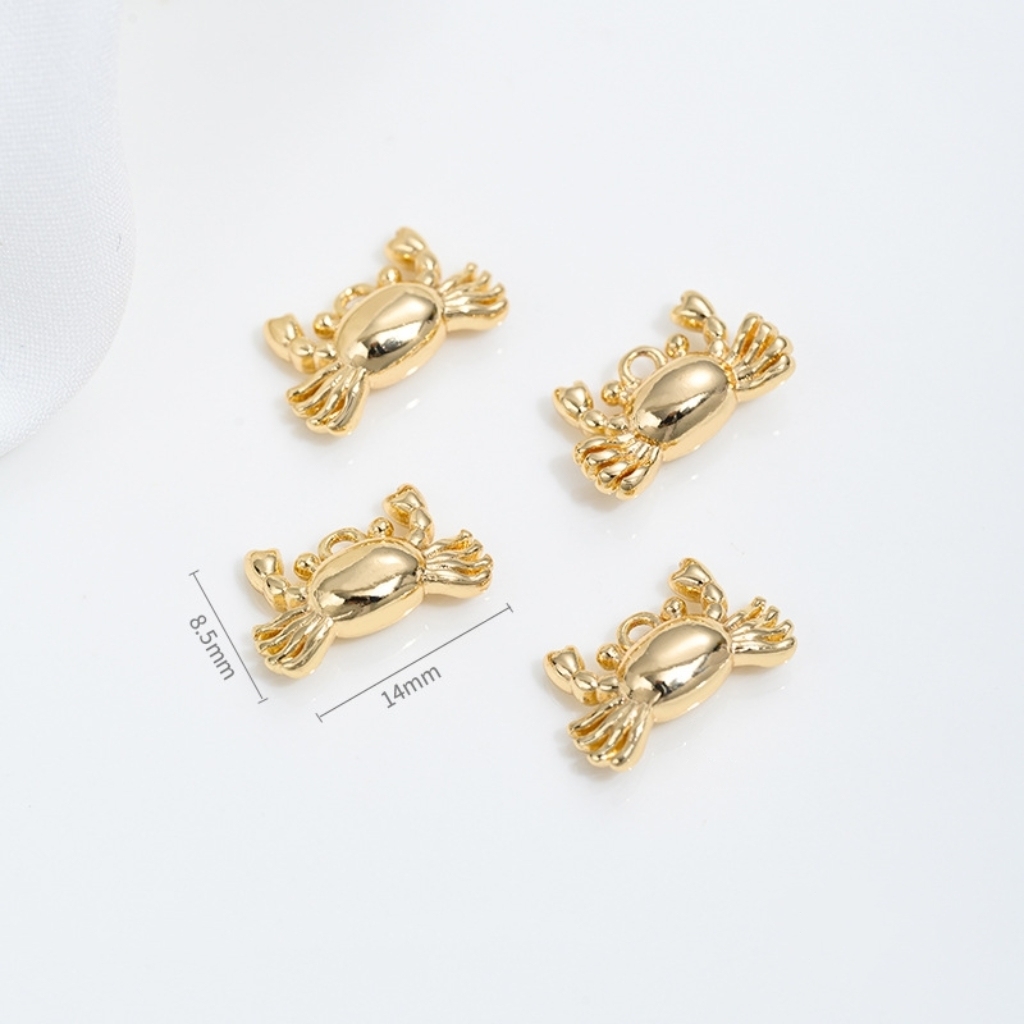 14k Gold Marine Organism Theme Charm Pendant