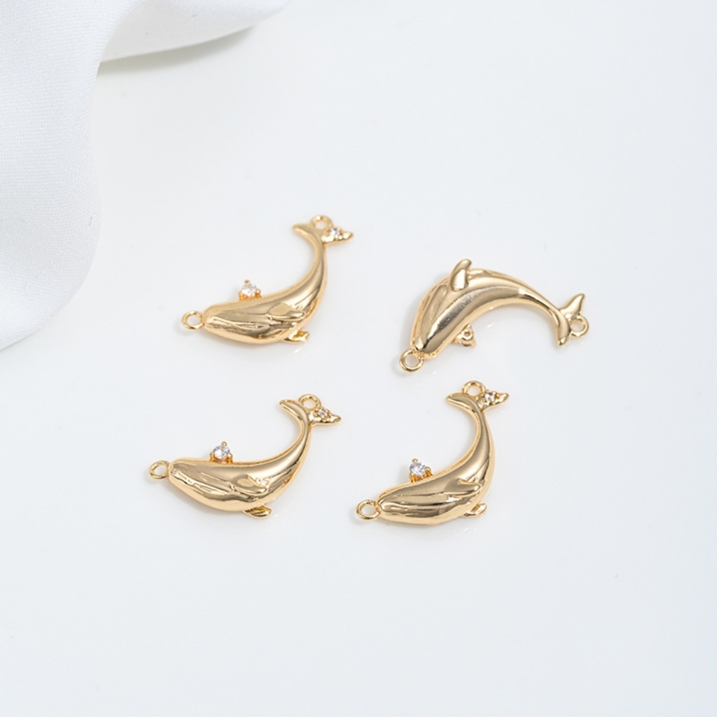 14k Gold Marine Organism Theme Charm Pendant