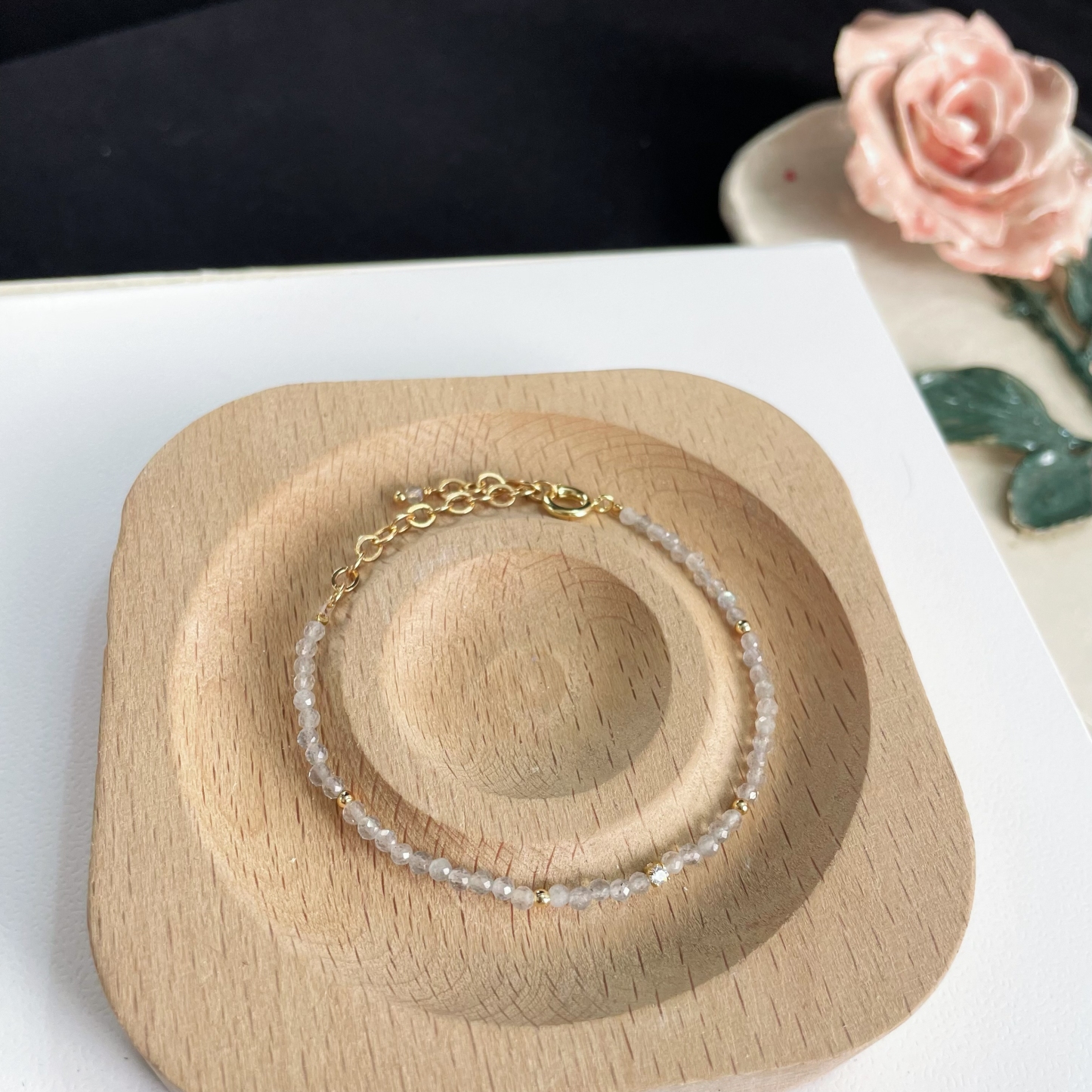 Handcrafted Dainty Thin Labradorite Faced Beads Bracelet