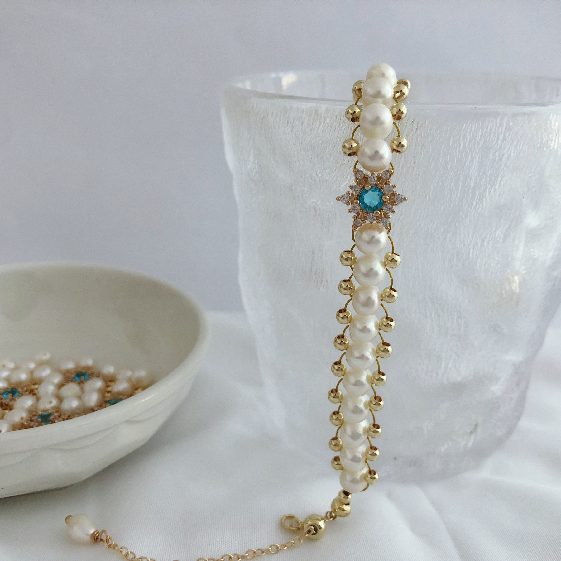 Blue Snowflake Pearl Bracelet