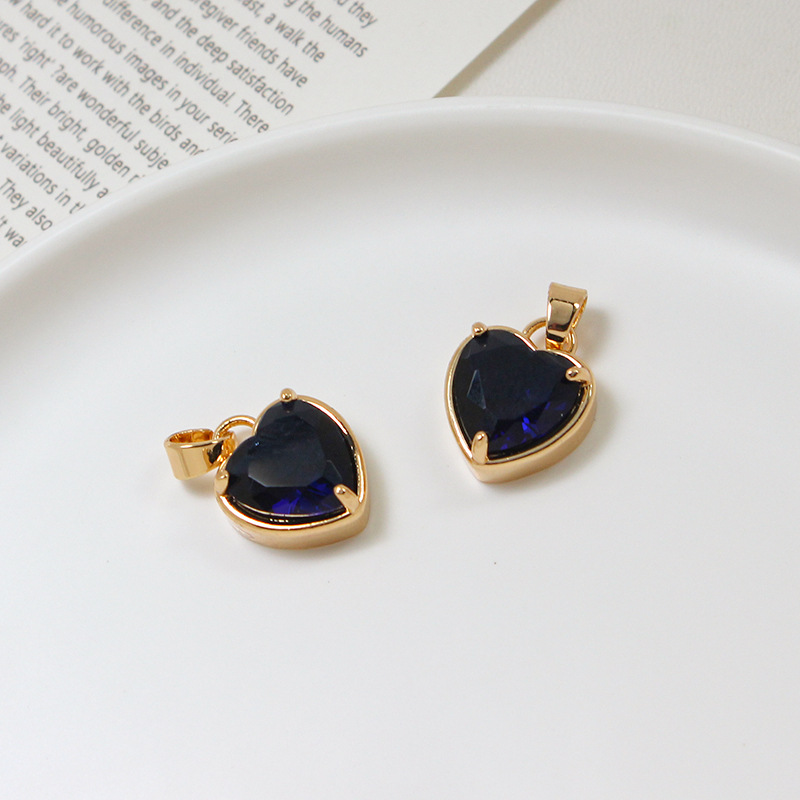 15*18mm Colored Zircon Inlaid Heart Pendant