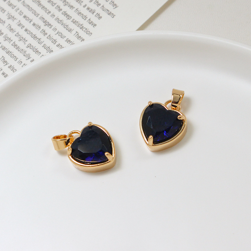 15*18mm Colored Zircon Inlaid Heart Pendant