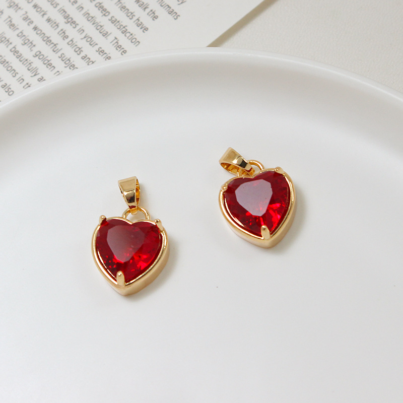 15*18mm Colored Zircon Inlaid Heart Pendant