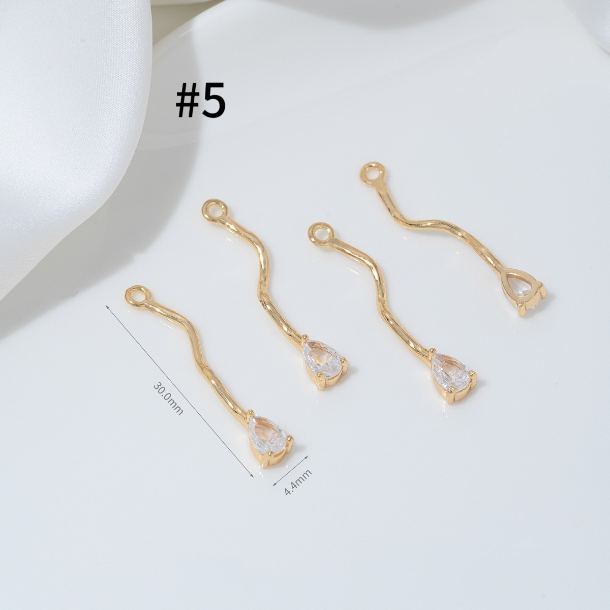 Cubic Zirconia Inlaid Gold Plated Spirit Snake Theme Pendant Jewelry Charm