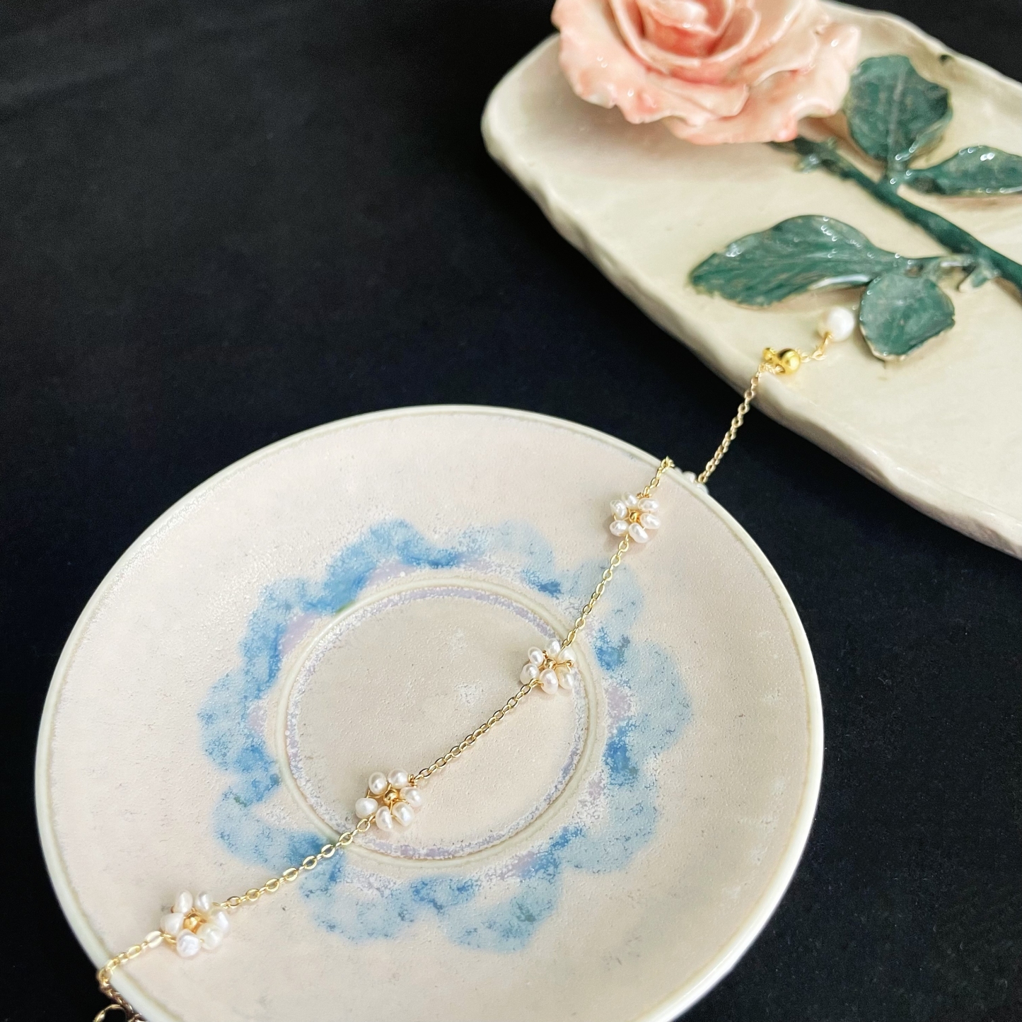 Charming Little Pearl Flowers Bracelet