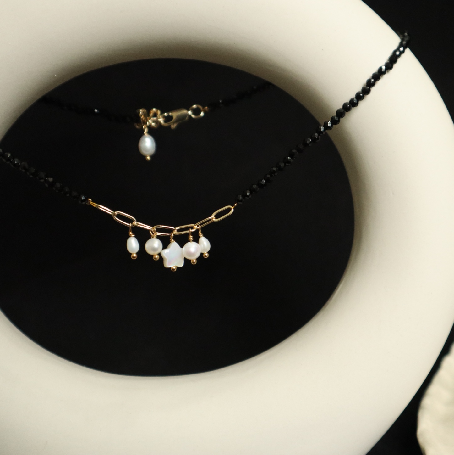 Elegant Black Spinel Faced Beads Necklace with Mother-of-Pearl Star and Pearls