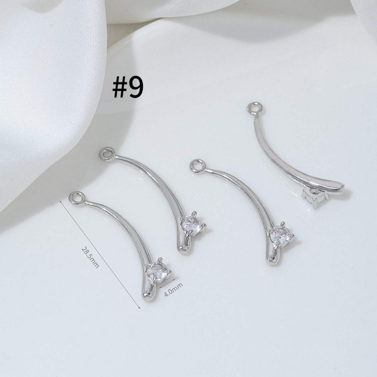 Cubic Zirconia Inlaid Gold Plated Spirit Snake Theme Pendant Jewelry Charm