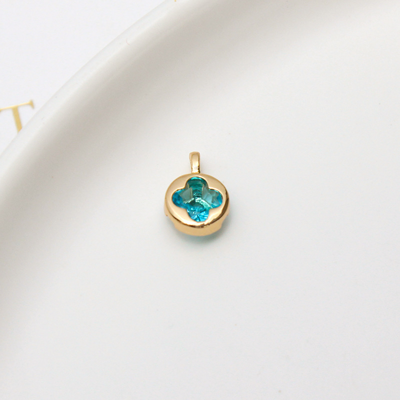 7mm Round Hollow Four-leaf Clover Inlaid with Colored Zircon Pendant