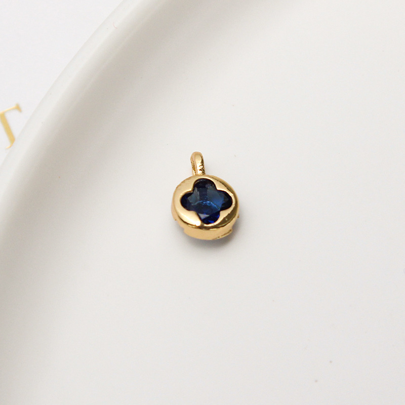 7mm Round Hollow Four-leaf Clover Inlaid with Colored Zircon Pendant