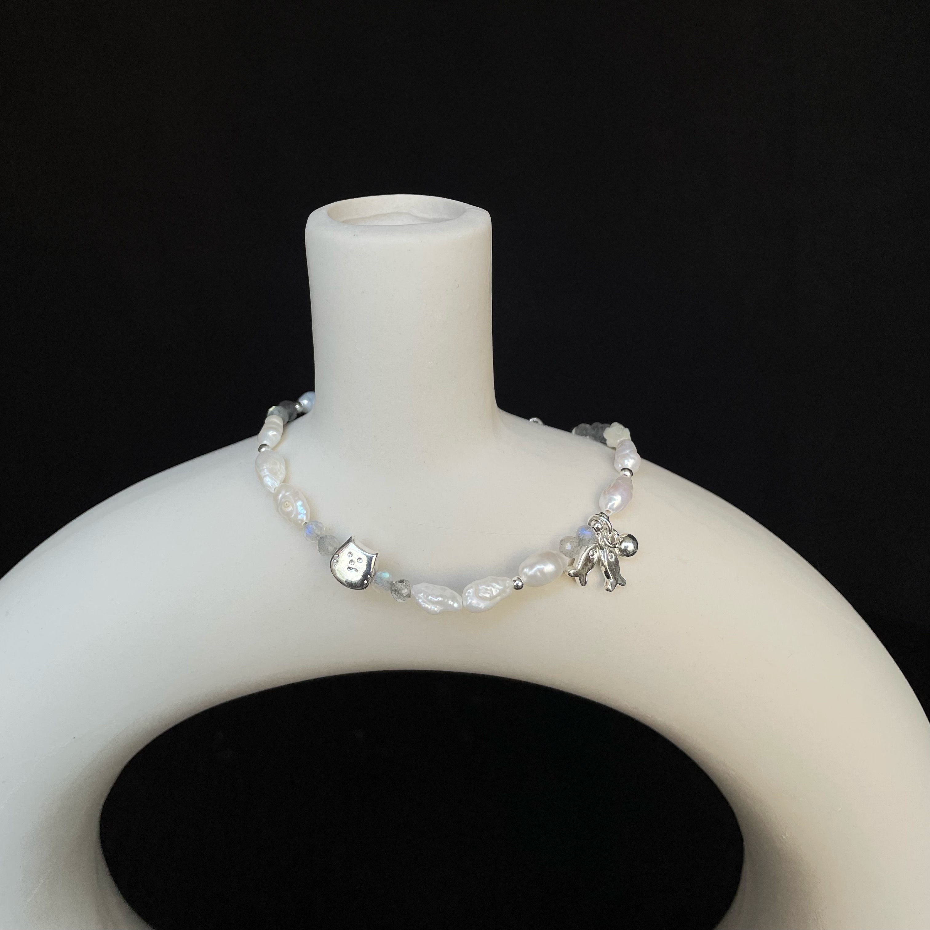 Handmade Cute Labradorite and Irregular Keshi Pearls Bracelet with Cat and Fish Charm