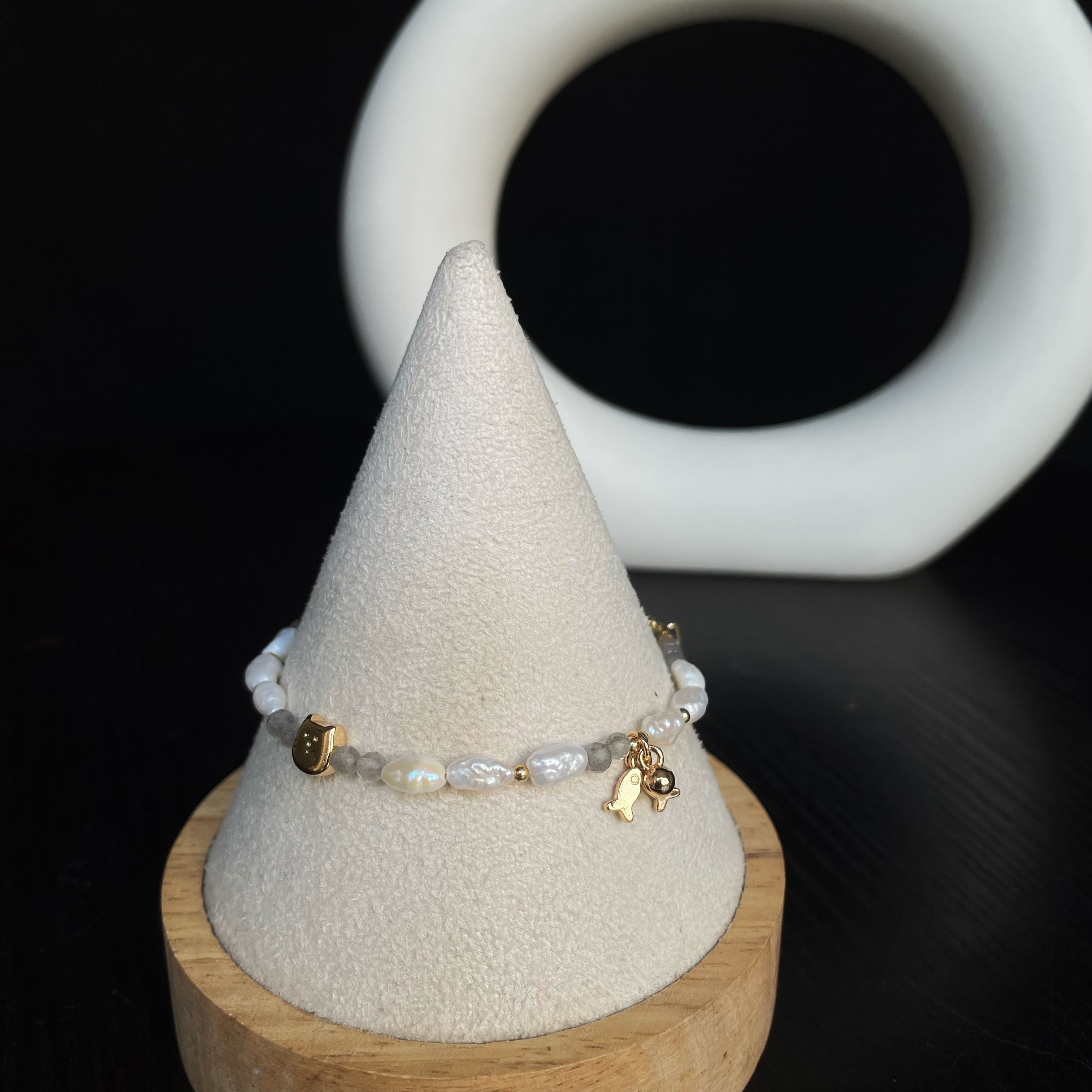 Handmade Cute Labradorite and Irregular Keshi Pearls Bracelet with Cat and Fish Charm